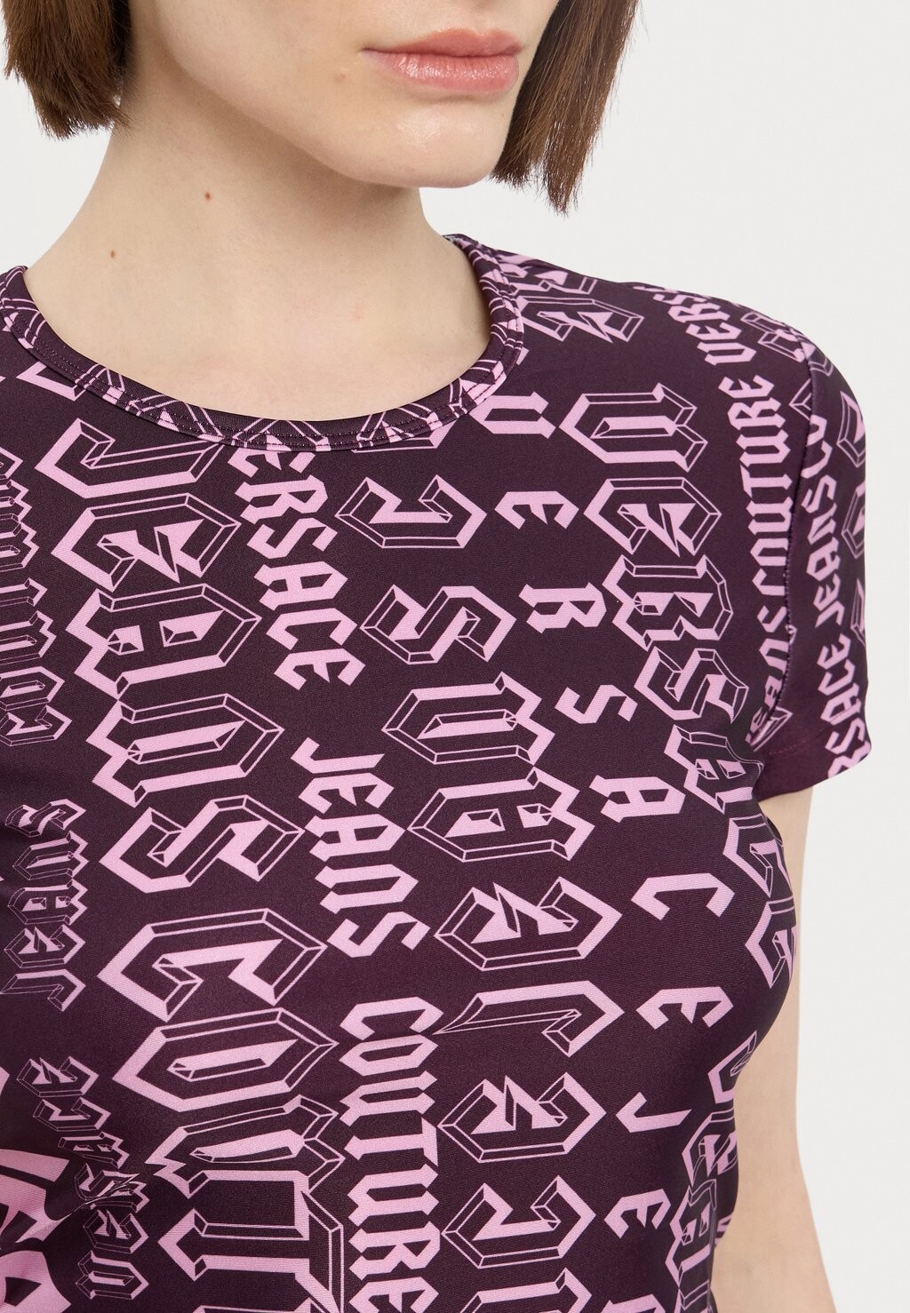

Футболка с принтом PRINT Versace, сирень