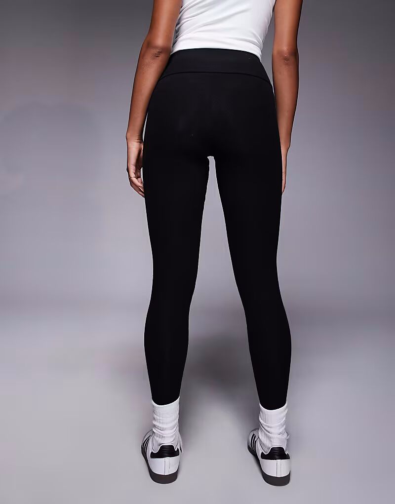Леггинсы Adidas Originals Trefoil Essential черного цвета — фото 4