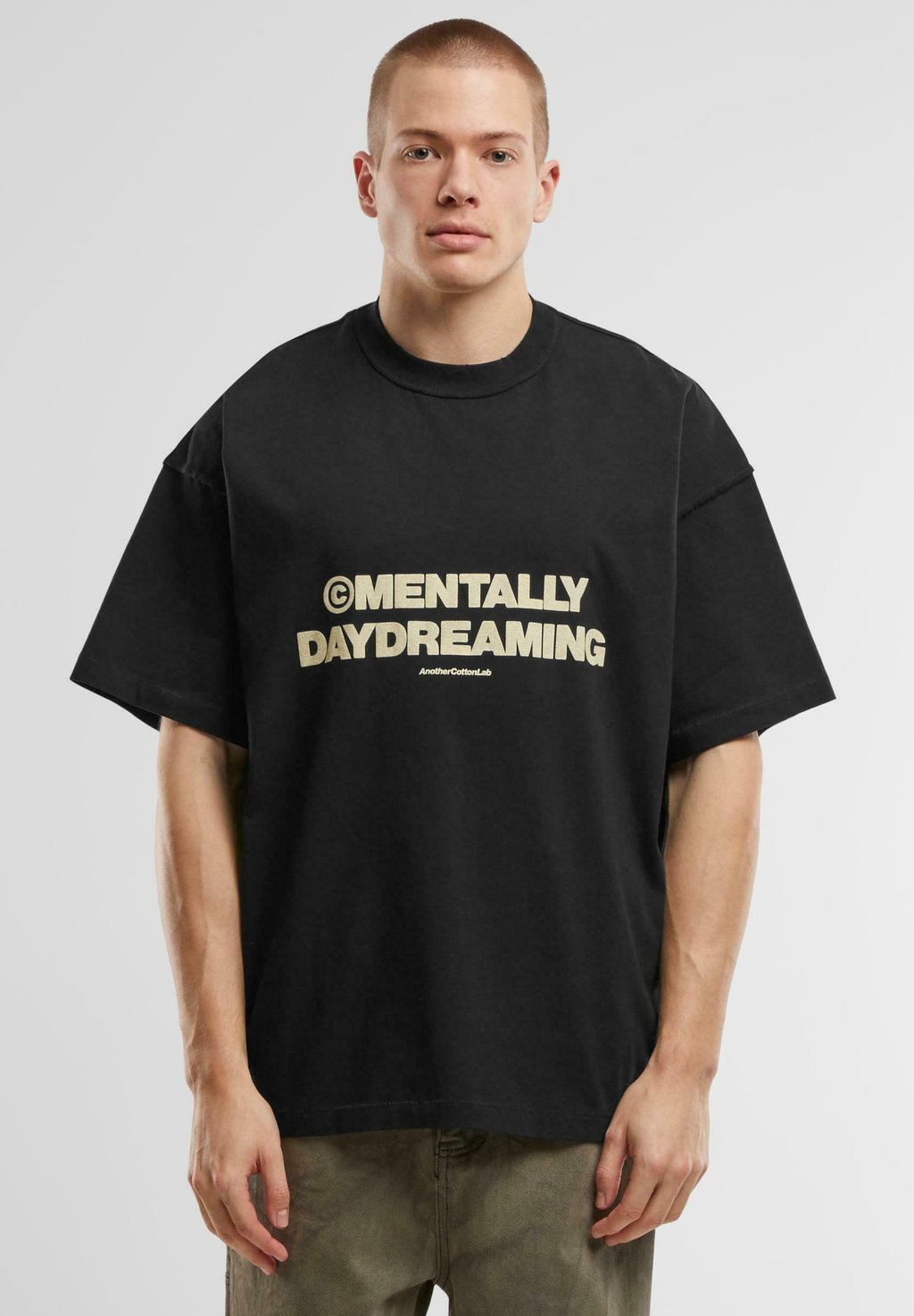 

Футболка с принтом MENTALLY DAYDREAMING HEAVY Another Cotton Lab, черный