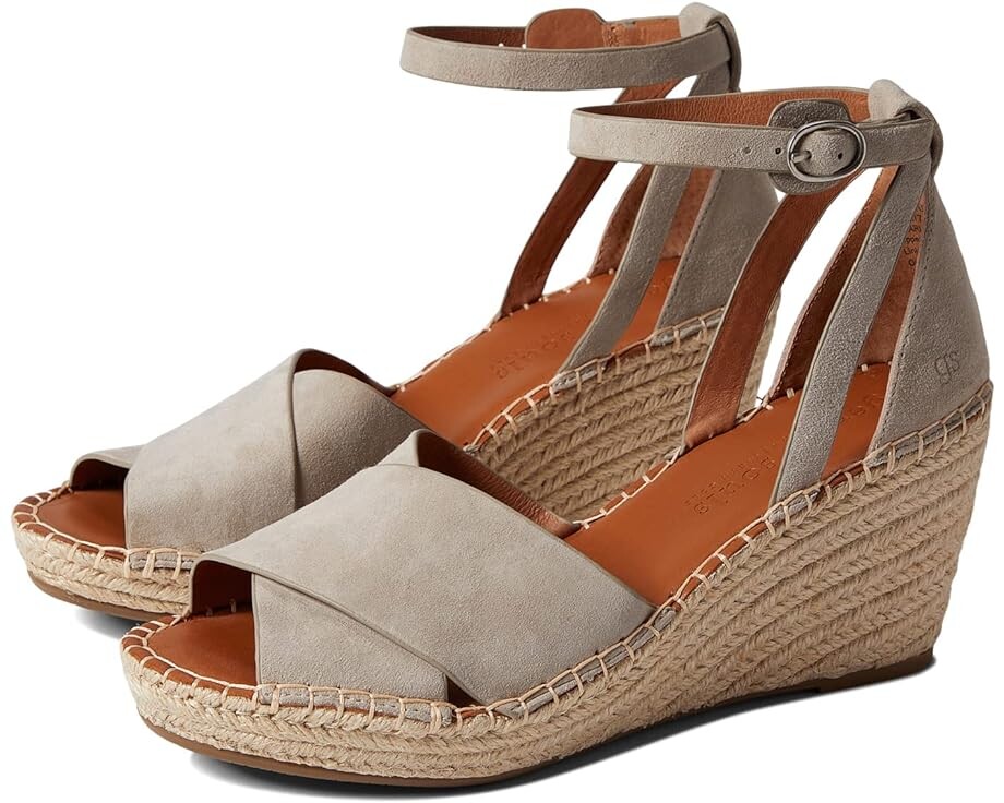 

Туфли Gentle Souls by Kenneth Cole Charli X Band Buckle, цвет Mushroom