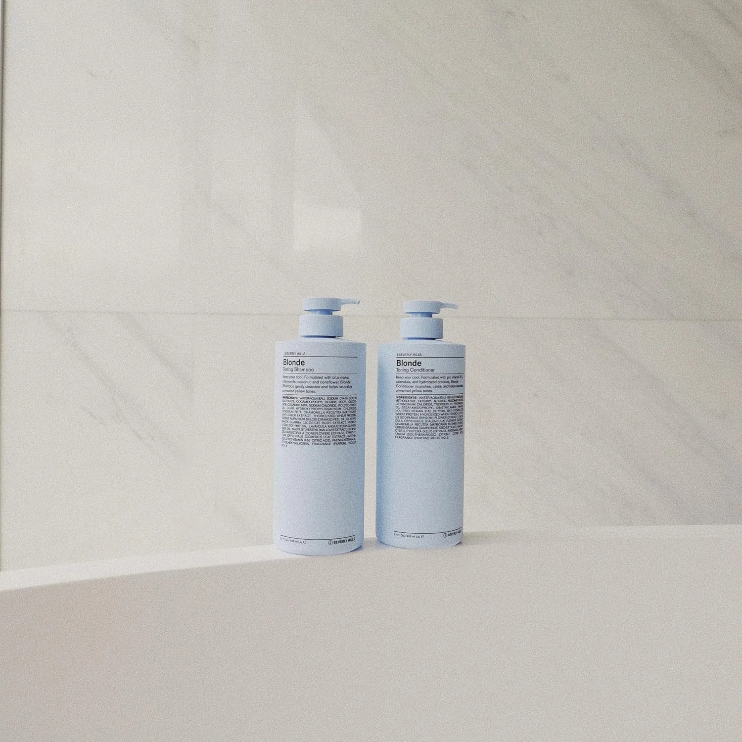 Тонирующий шампунь J Beverly Hills Blue Blonde с кокосовым маслом для глубокого кондиционирования, (355 мл, 955 мл) 946 мл (.) — фото 2