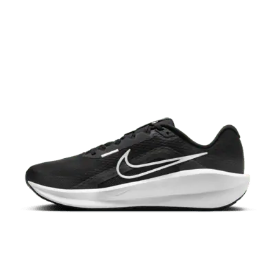 

Кроссовки Nike Downshifter 13, цвет Black/Dark Smoke Grey/White