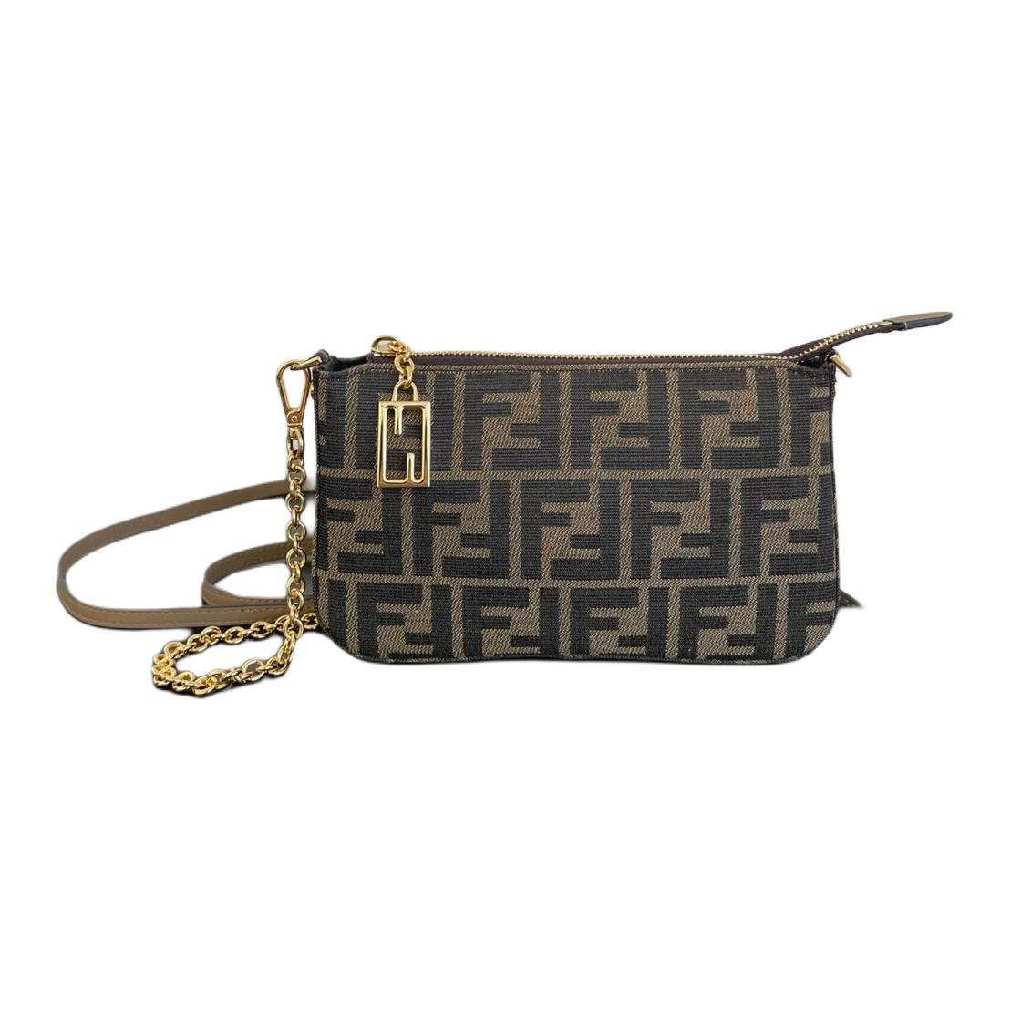 

FENDI Тканевая сумочка клатч женская коричневая