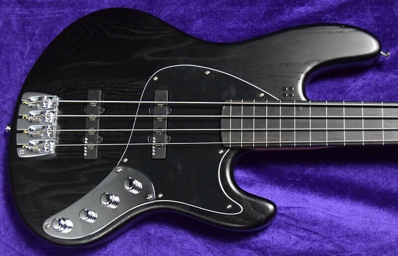 

Басс гитара Sandberg California TT-4 FRETLESS, Matte Black with Lined/Ebony