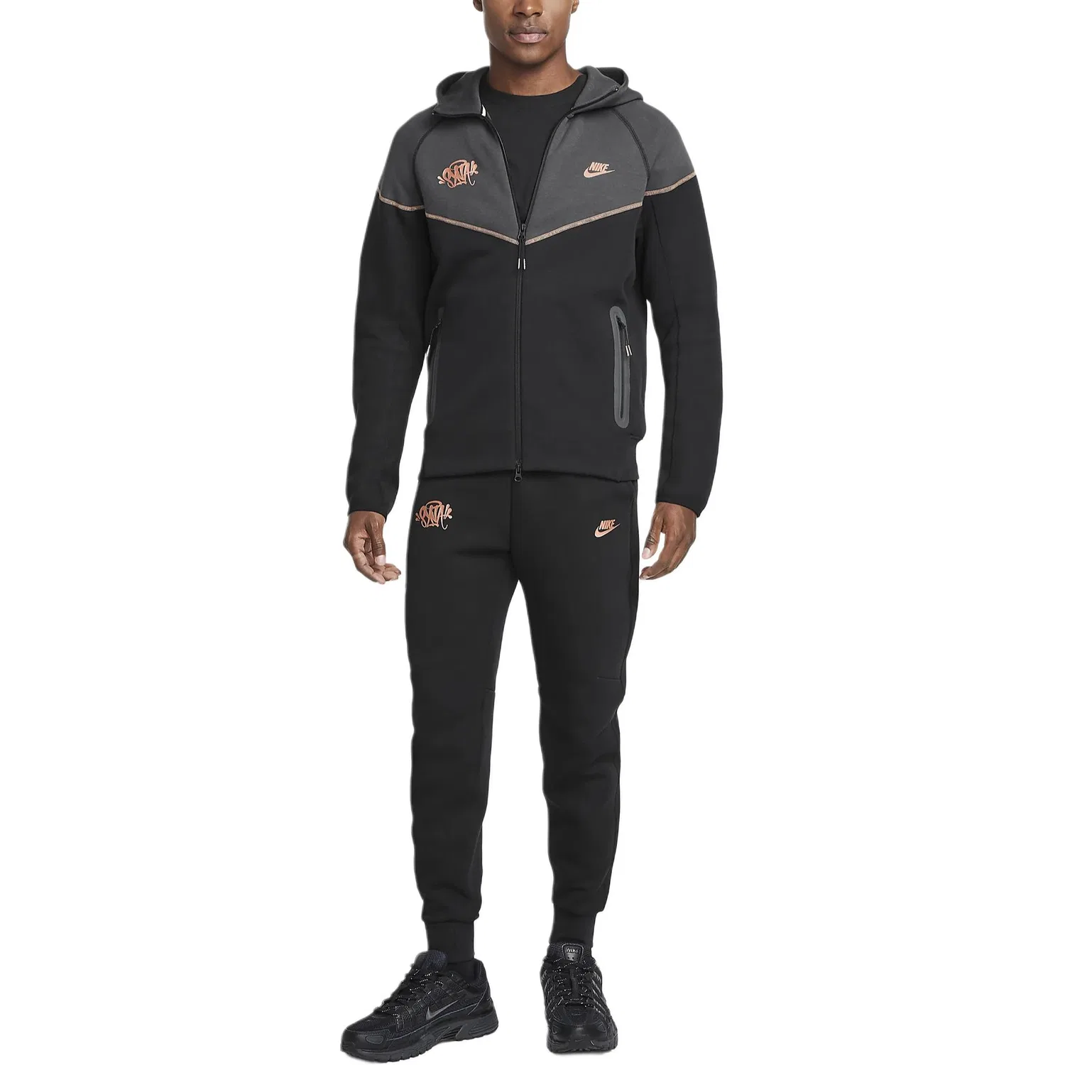 Спортивные джоггеры Nike Tech Fleece x Central Cee Black/Metal Red Bronze — фото 4