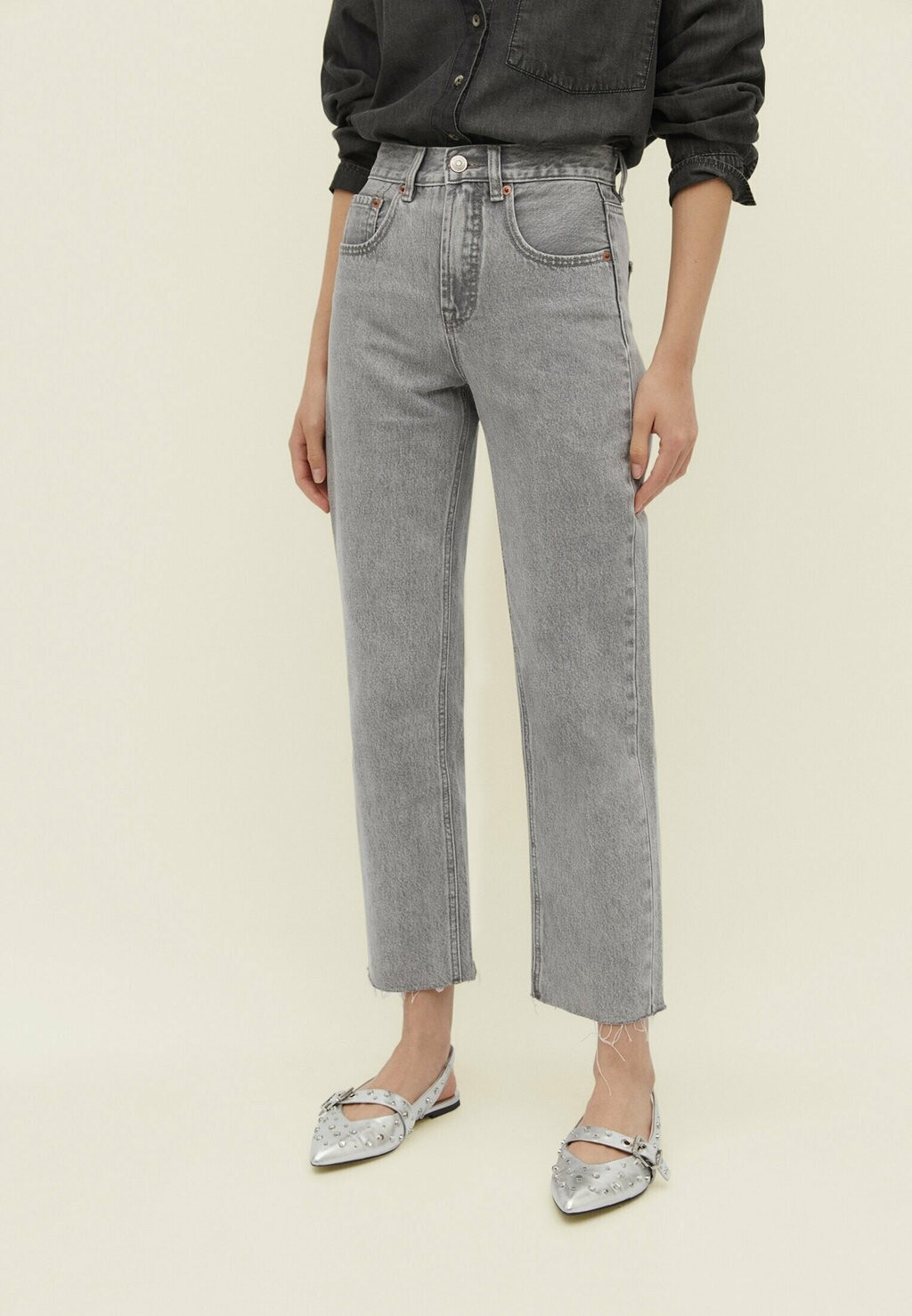 

Джинсы-сигареты Cropped Stradivarius, цвет grey denim