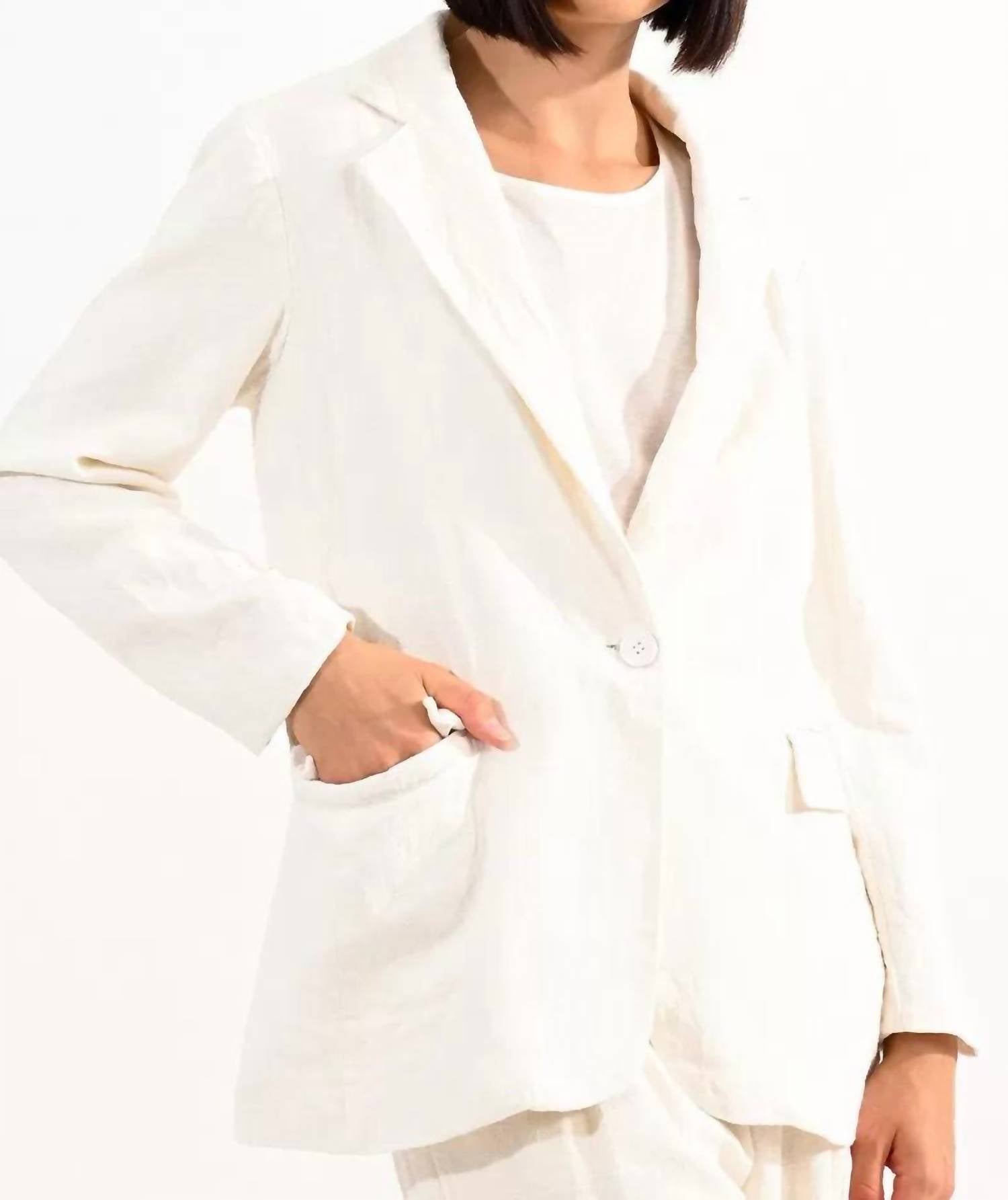 

Льняная куртка цвета Off White Lili Sidonio