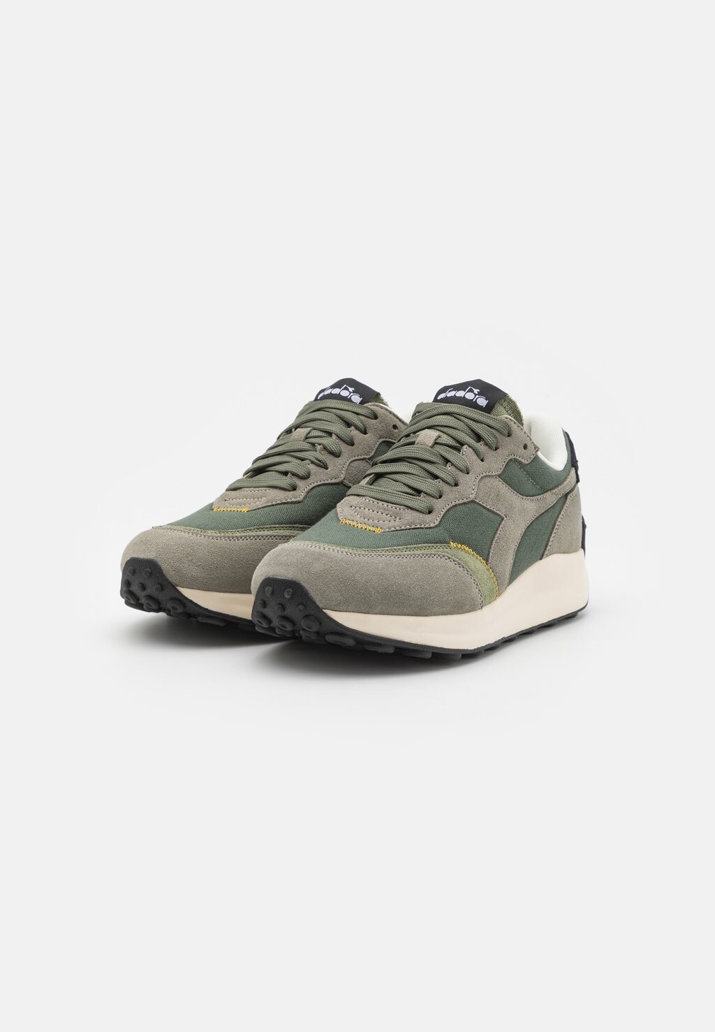 

Кроссовки RACE UNISEX Diadora, хаки