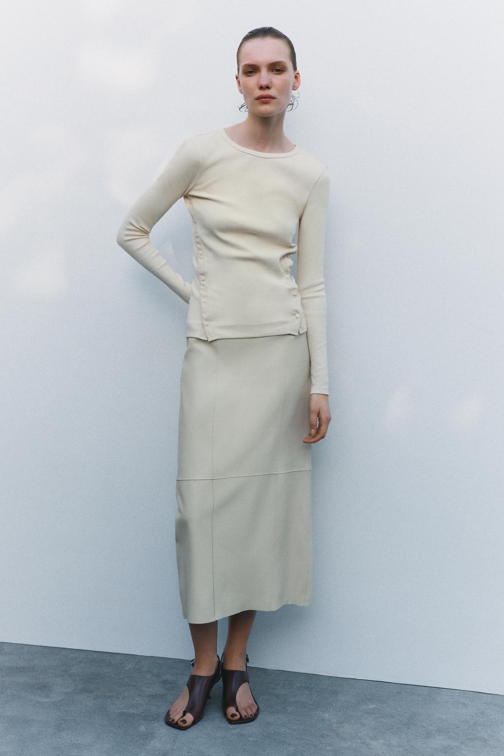 

Футболка в рубчик на пуговицах ZARA, цвет Ecru/Beige