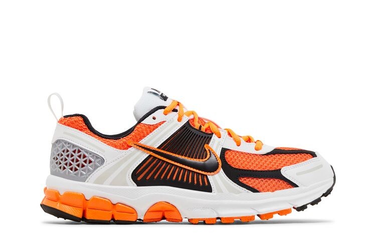 

Кроссовки Nike Vomero 5 GS Total Orange, оранжевый