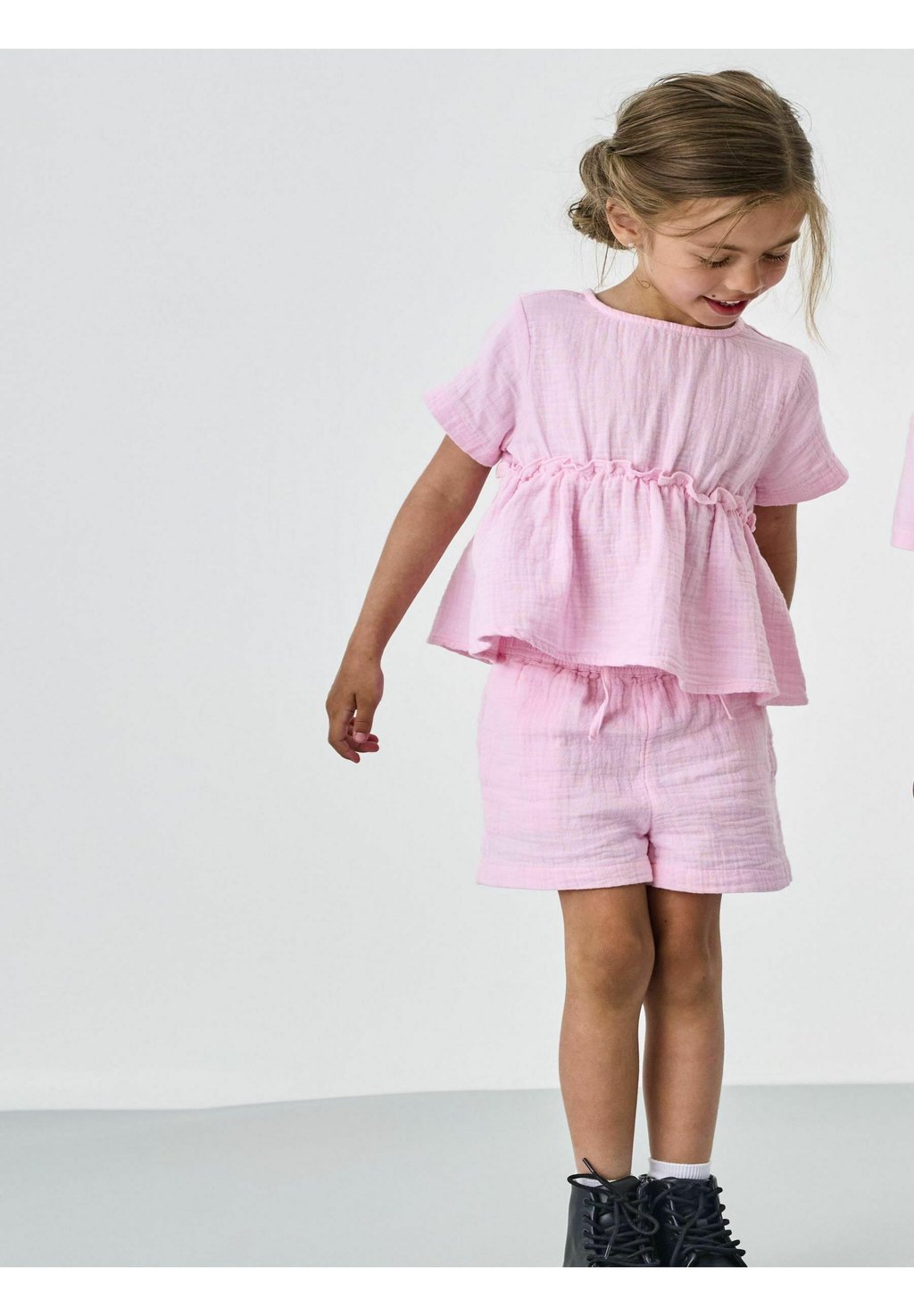 

Шорты ONLY MINI, цвет Roseate Spoonbill
