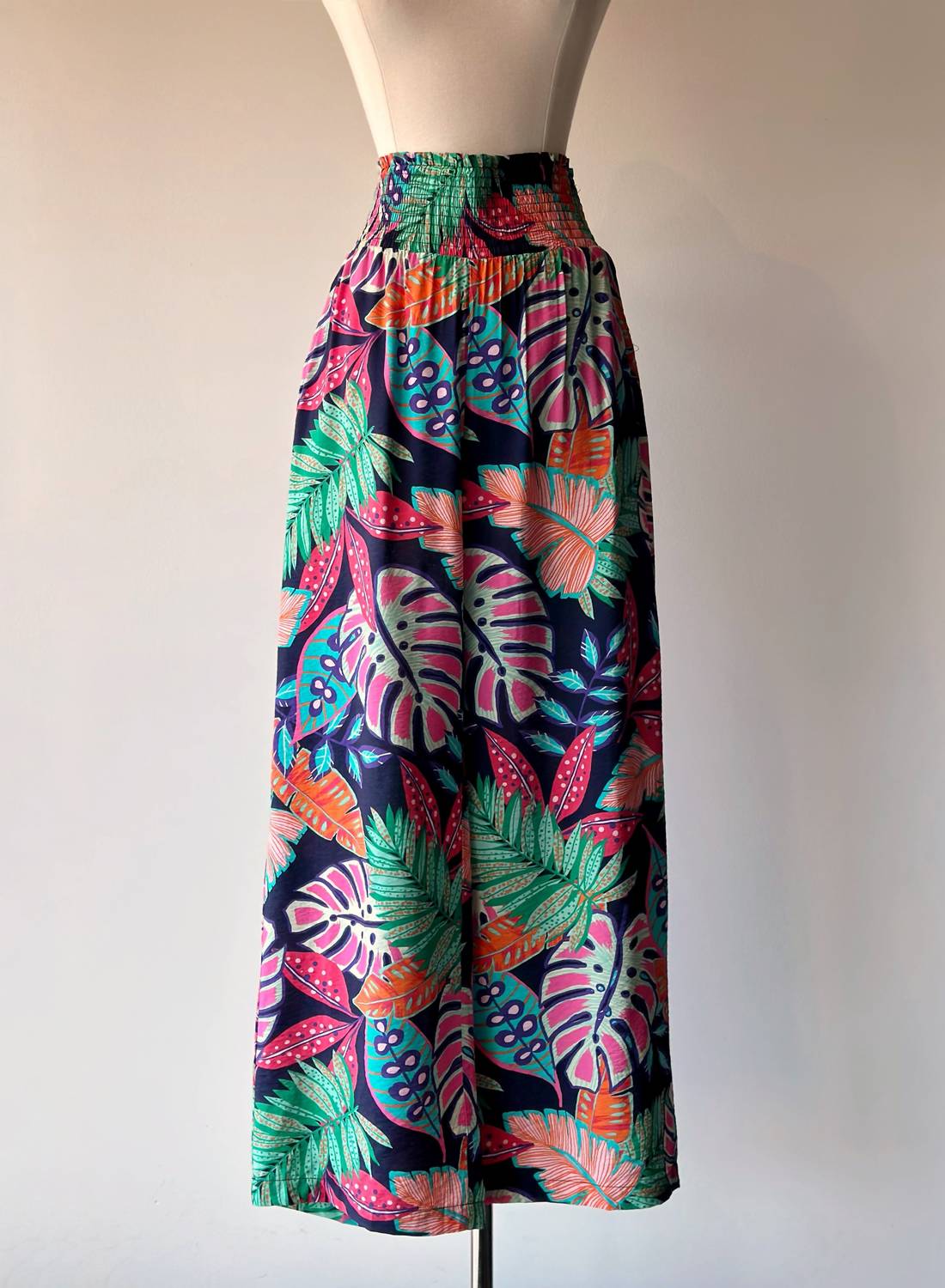 

Брюки Shonna в синих мульти-синих тонах SKIES ARE BLUE