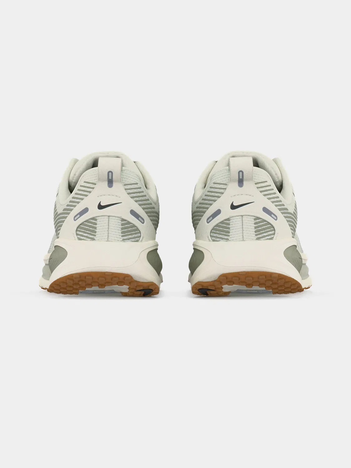 Спортивная обувь 'VOMERO 18' Nike, Stone/Light Grey — фото 4