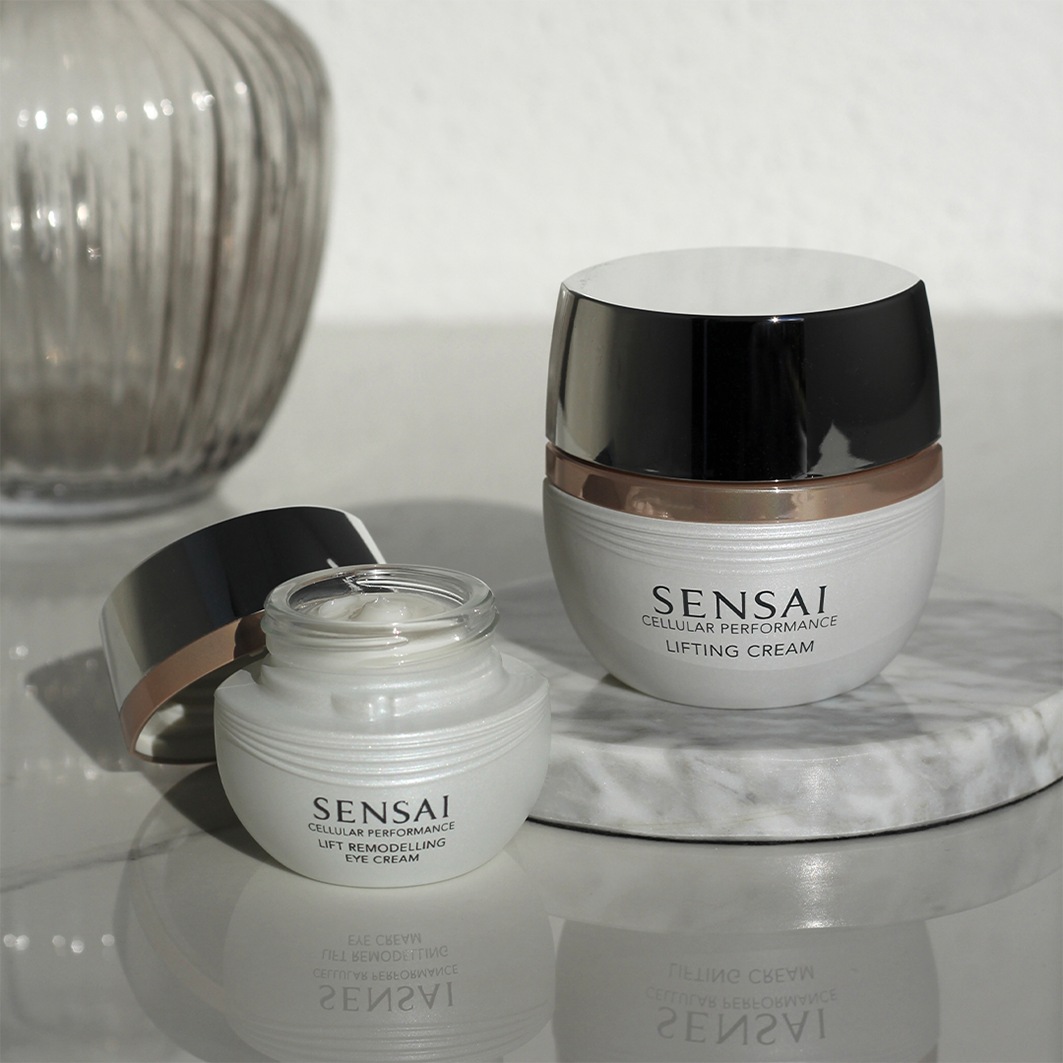 Крем для лица cellular performance lifting remodelling eye cream Sensai, объем 15 мл — фото 2