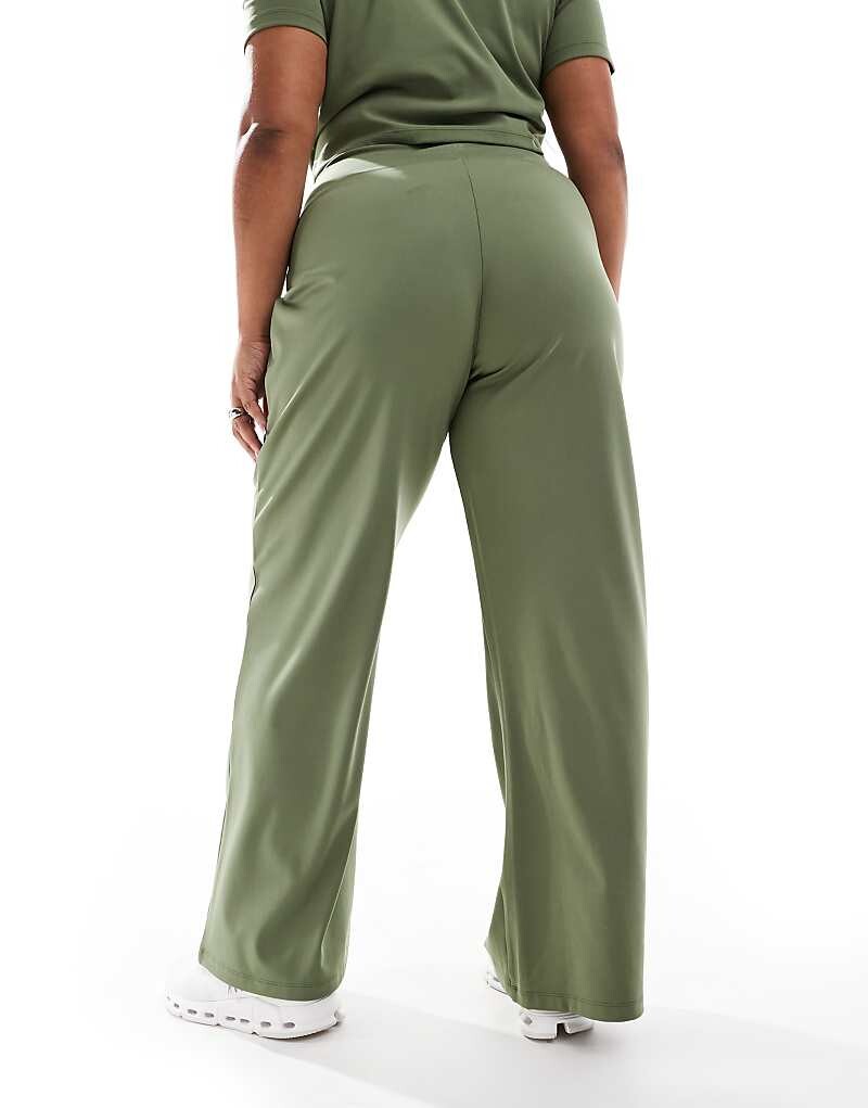 

ASOS 4505 Curve – Icon – Мягкие широкие танцевальные брюки цвета хаки