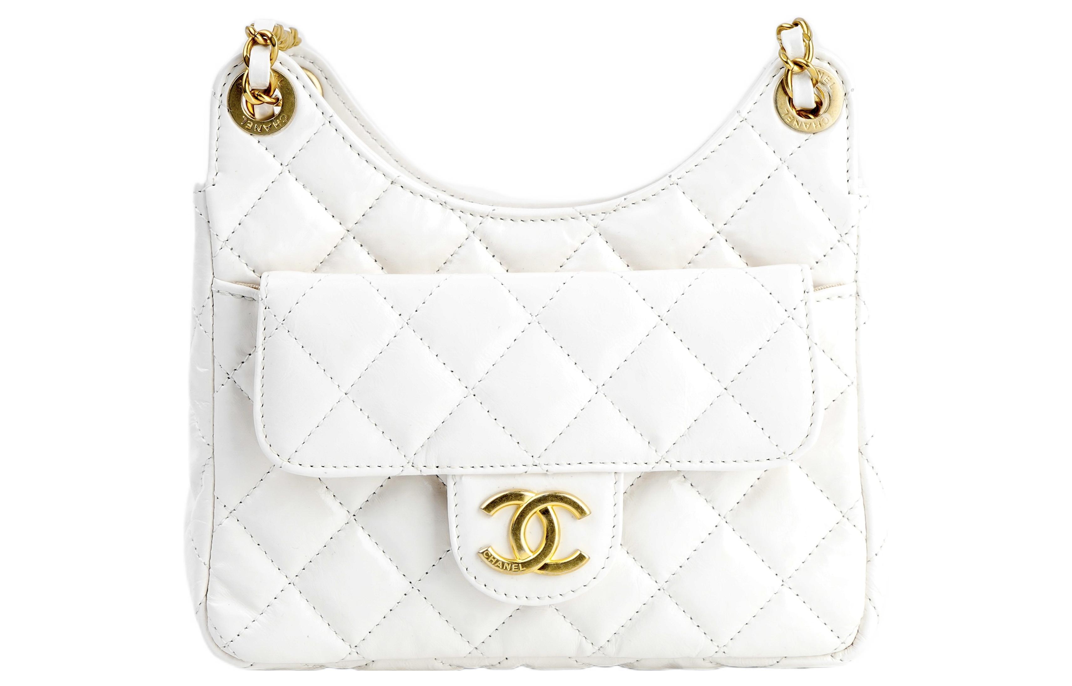 

CHANEL Хобо сумка яркого цвета из телячьей кожи с эффектом масляного воска и морщин