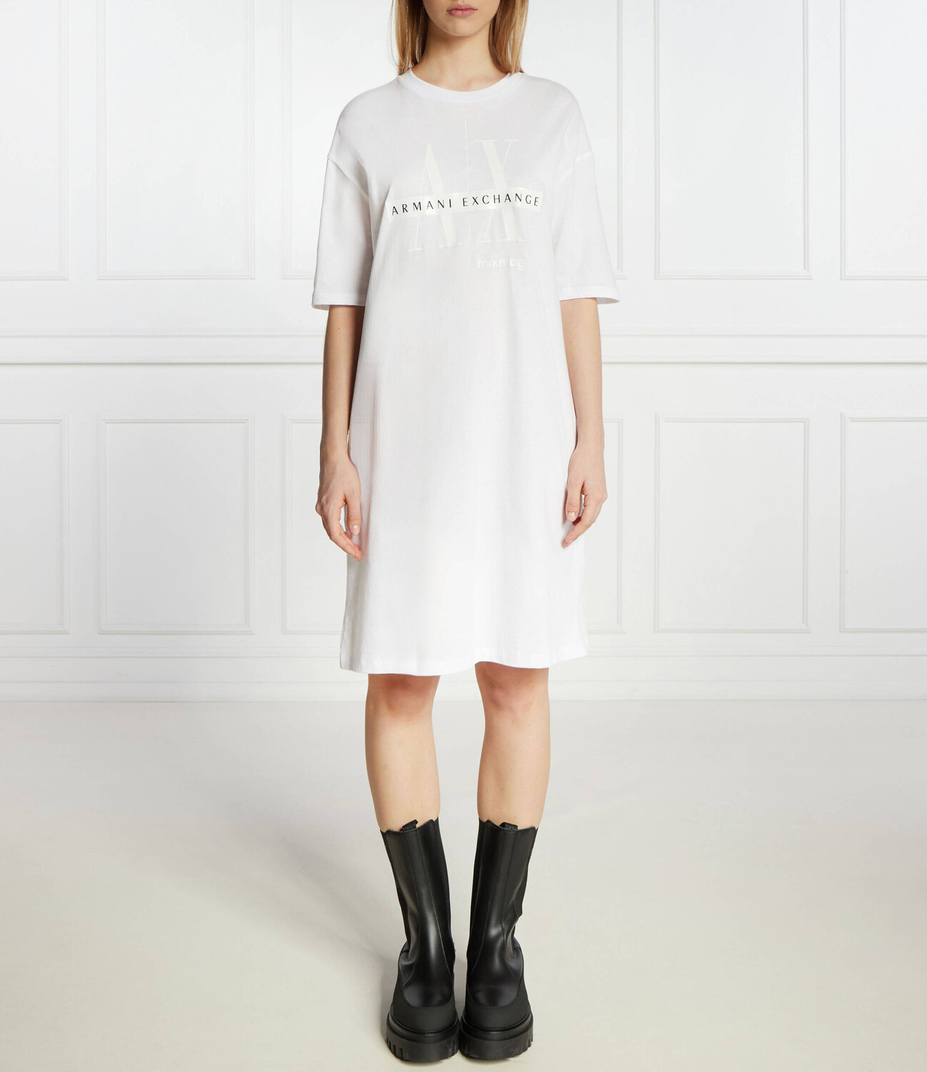 

Платье Armani Exchange, белый