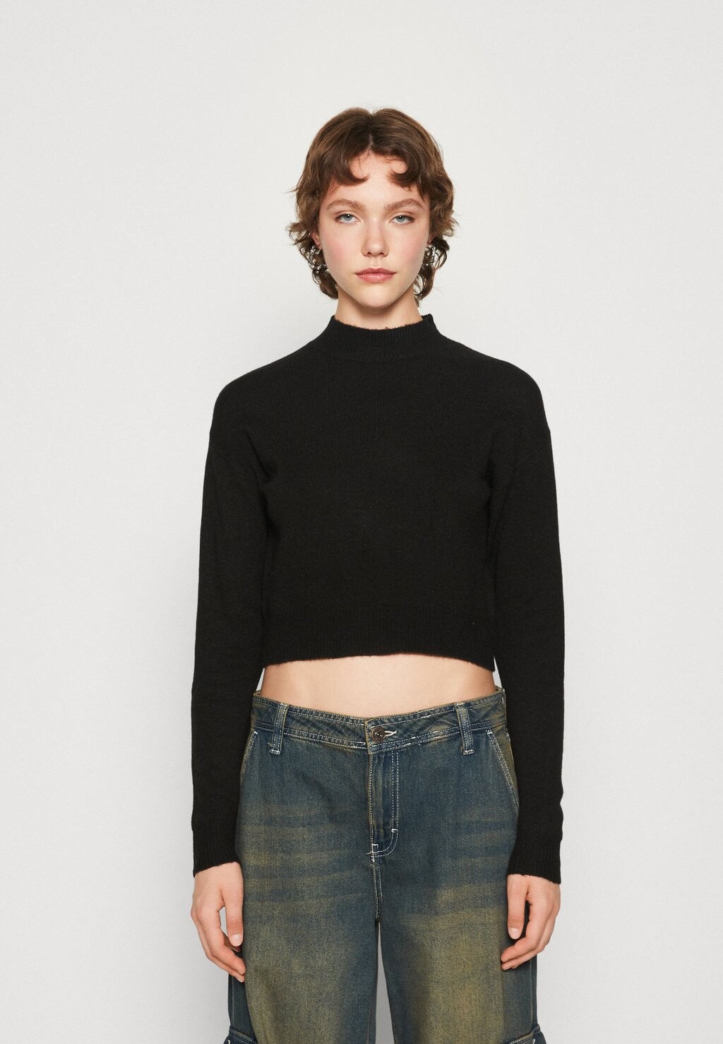 

Свитшот Pieces PCFILA HIGH NECK, черный