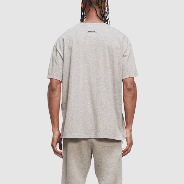 Футболка fw20 logo tee 'heather oatmeal' Fear Of God Essentials, серый — фото 4