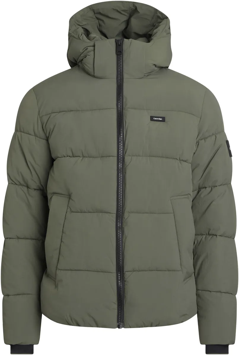 

Стеганая куртка Calvin Klein Big&Tall "BT_CRINKLE NYLON PUFFER JACKET", с капюшоном, с фирменной этикеткой, цвет Thyme