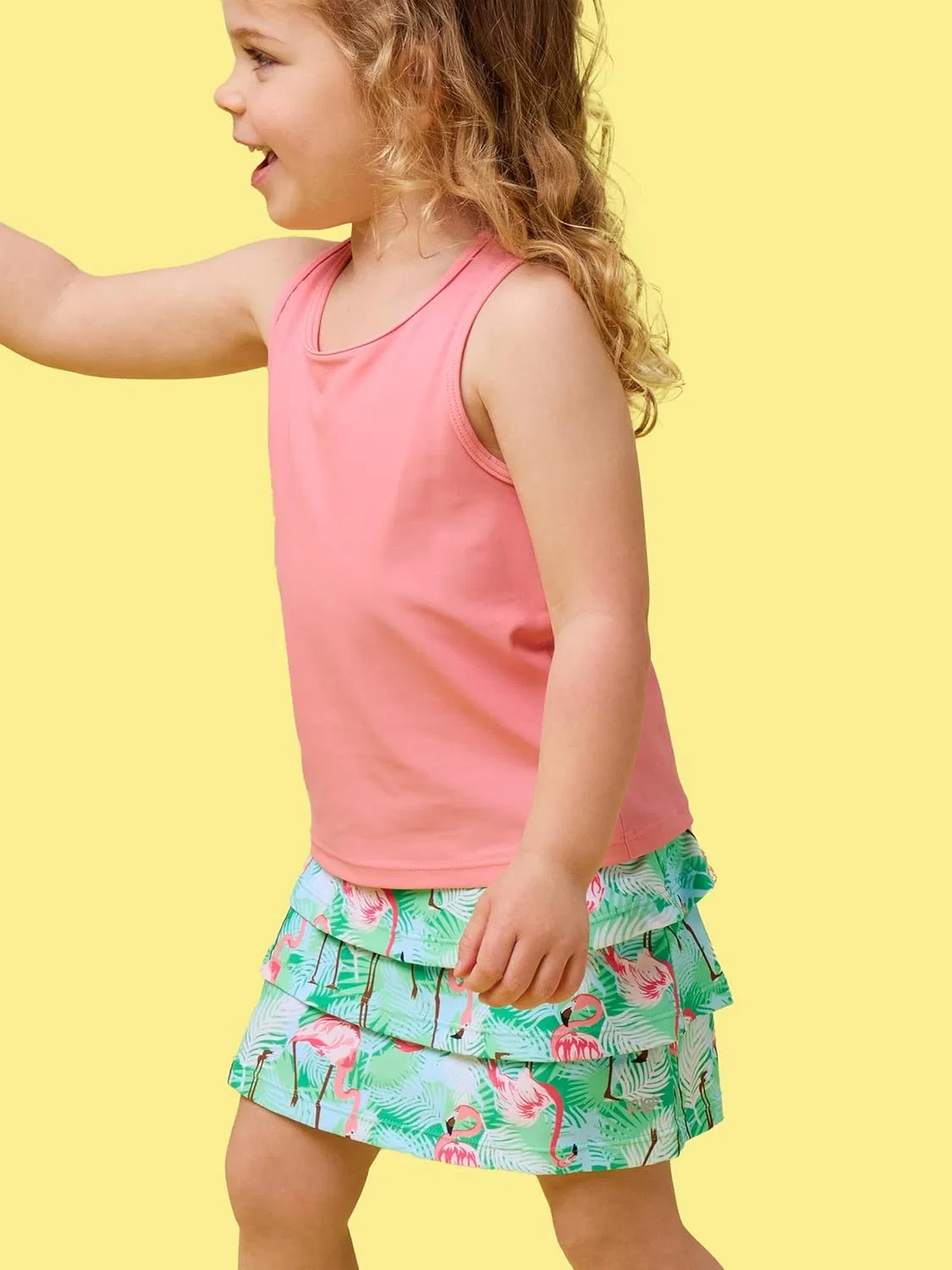 Спортивная юбка-шорты для девочек RuffleButts Green Vibrant Flamingo — фото 3