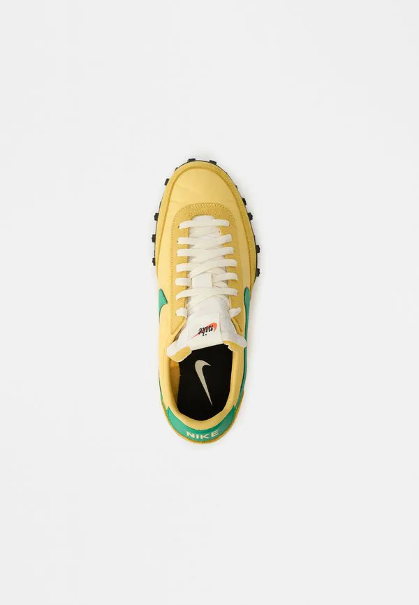 Кроссовки waffle racer '26 Nike Sportswear, Topaz Gold-Coloured/Stadium Green/Sail/Coconut Milk/Black — фото 4