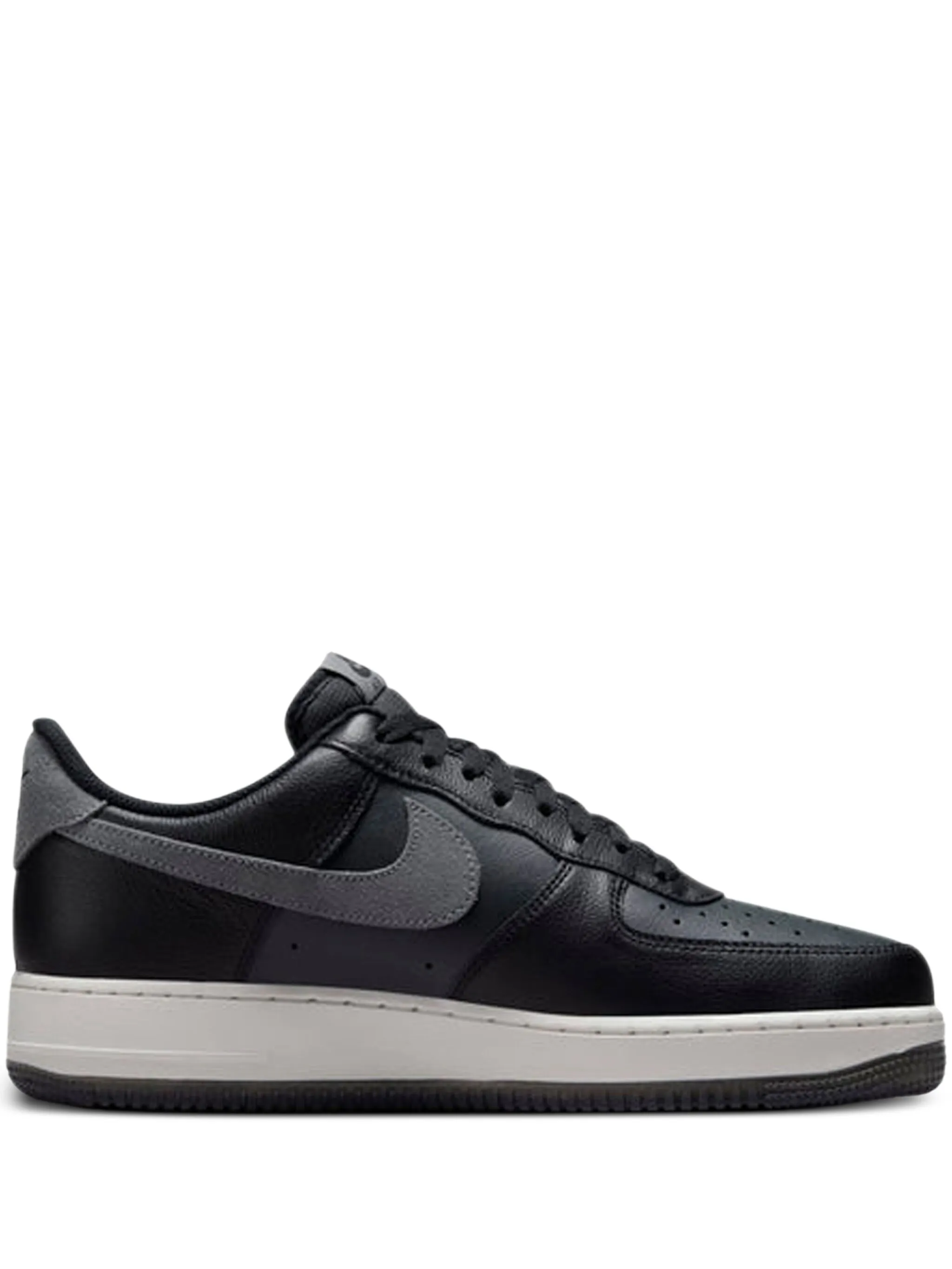 

Кроссовки Air Force 1 07 LV8 Black/Smoke Nike, черный