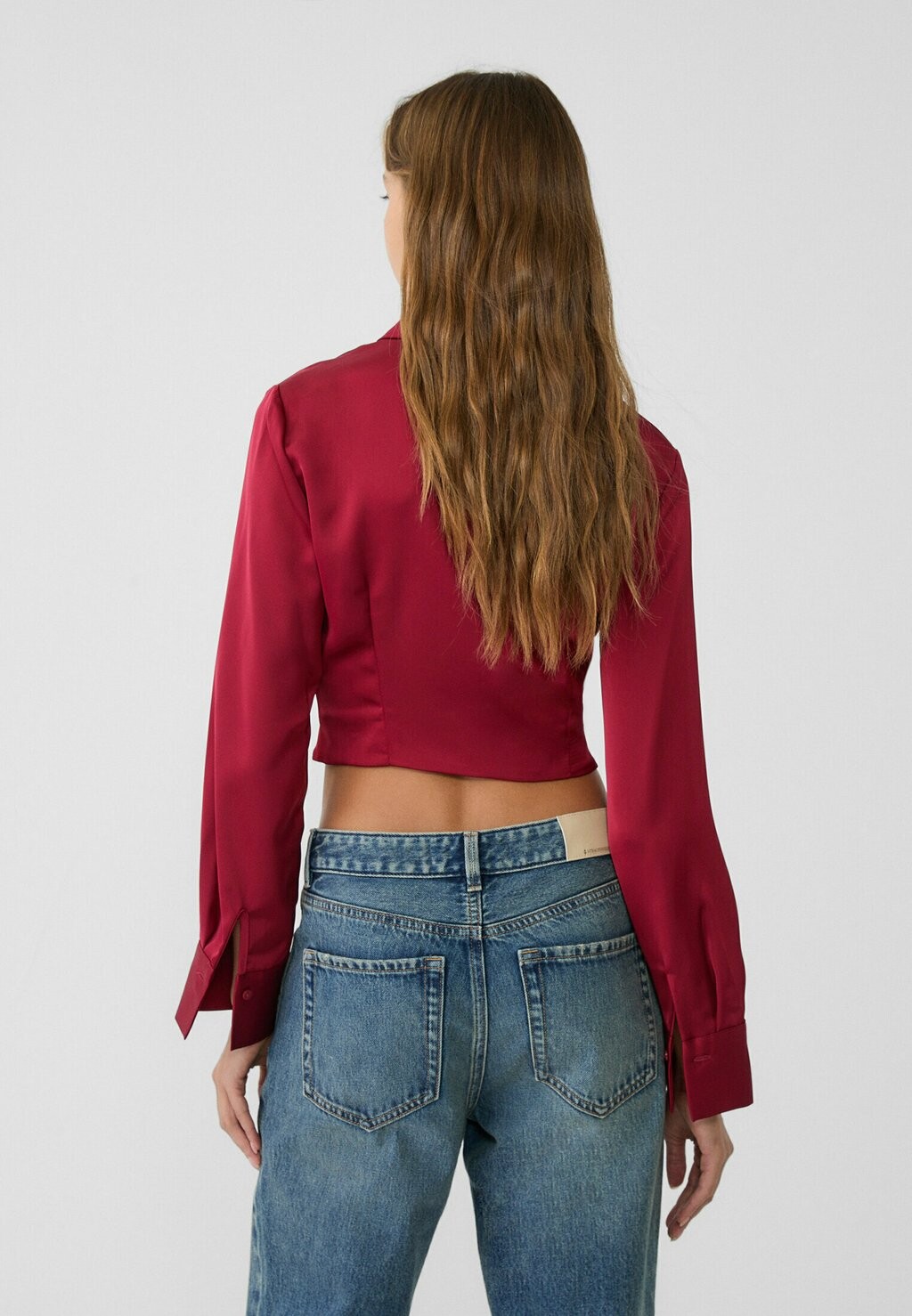 

Блузка на пуговицах CROPPED WITH GATHERED DETAIL Stradivarius, Бордо