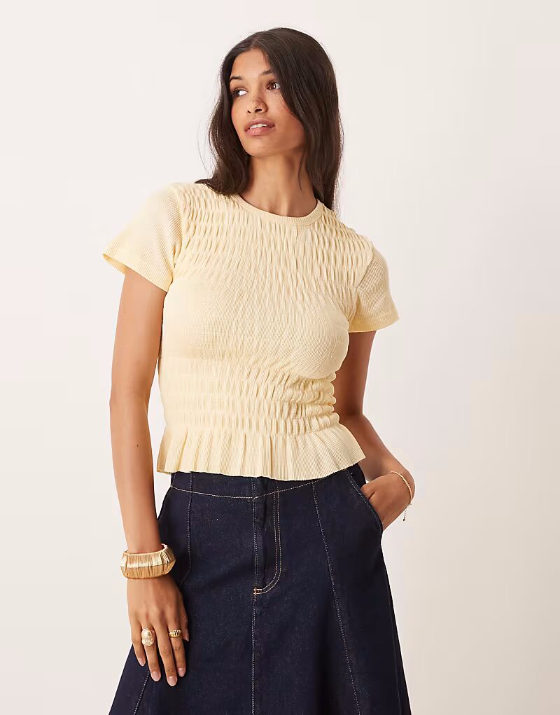 

Футболка ASOS DESIGN с вафельным узором и сборками