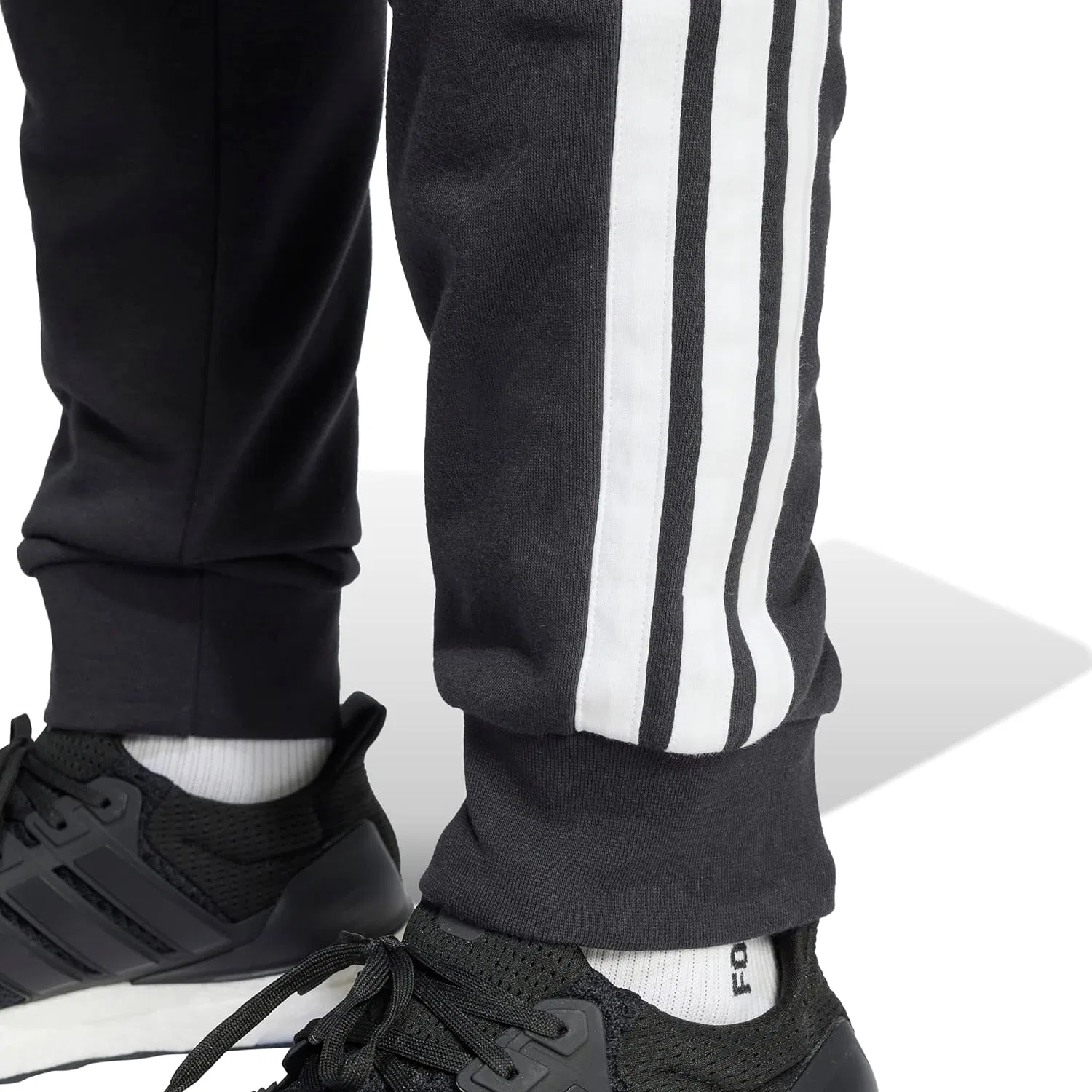 Мужские спортивные брюки adidas Essential Three Stripes French Terry Pant — фото 4