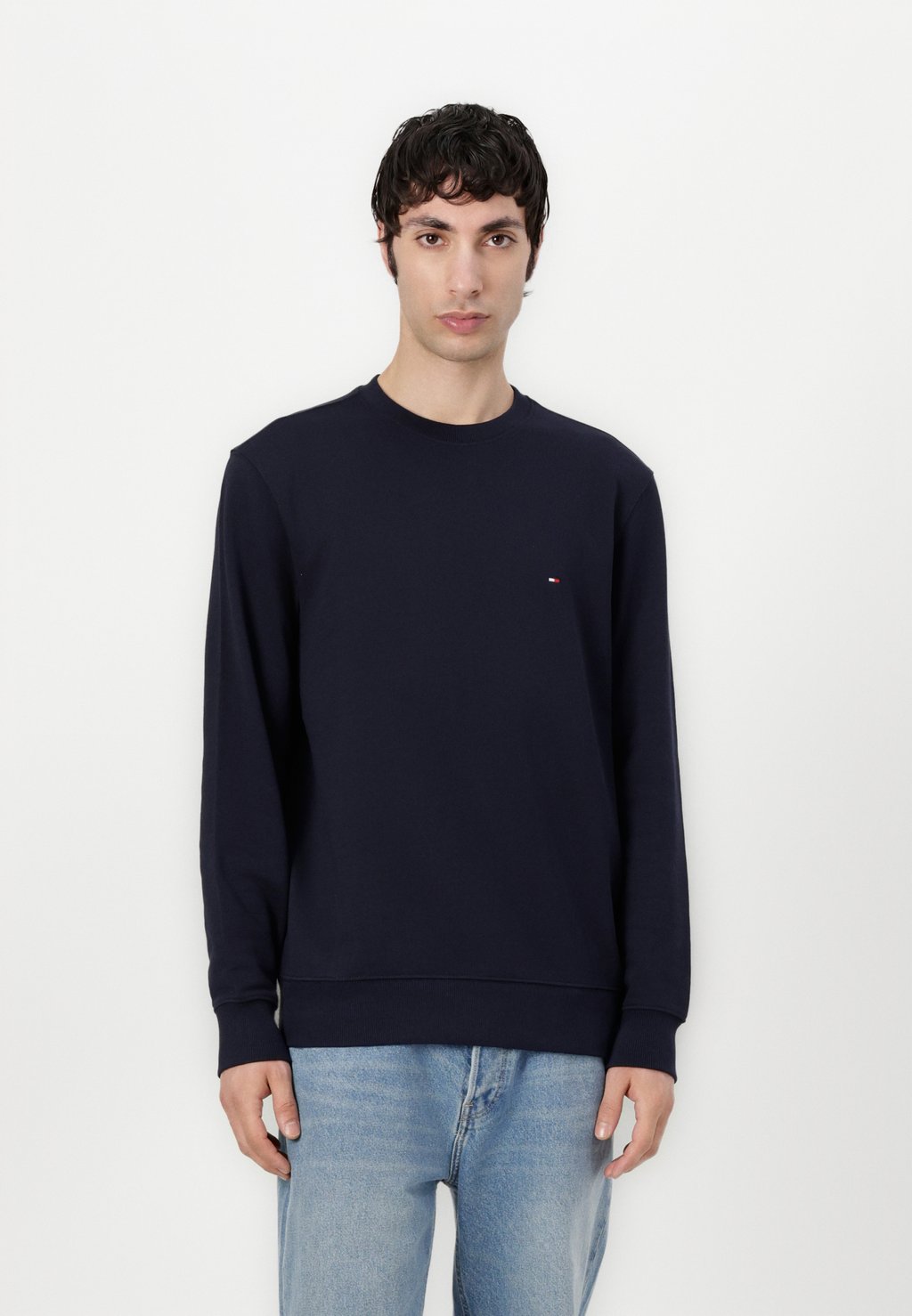 

Толстовка ESSENTIAL TERRY CREWNECK Tommy Hilfiger, темно-синий