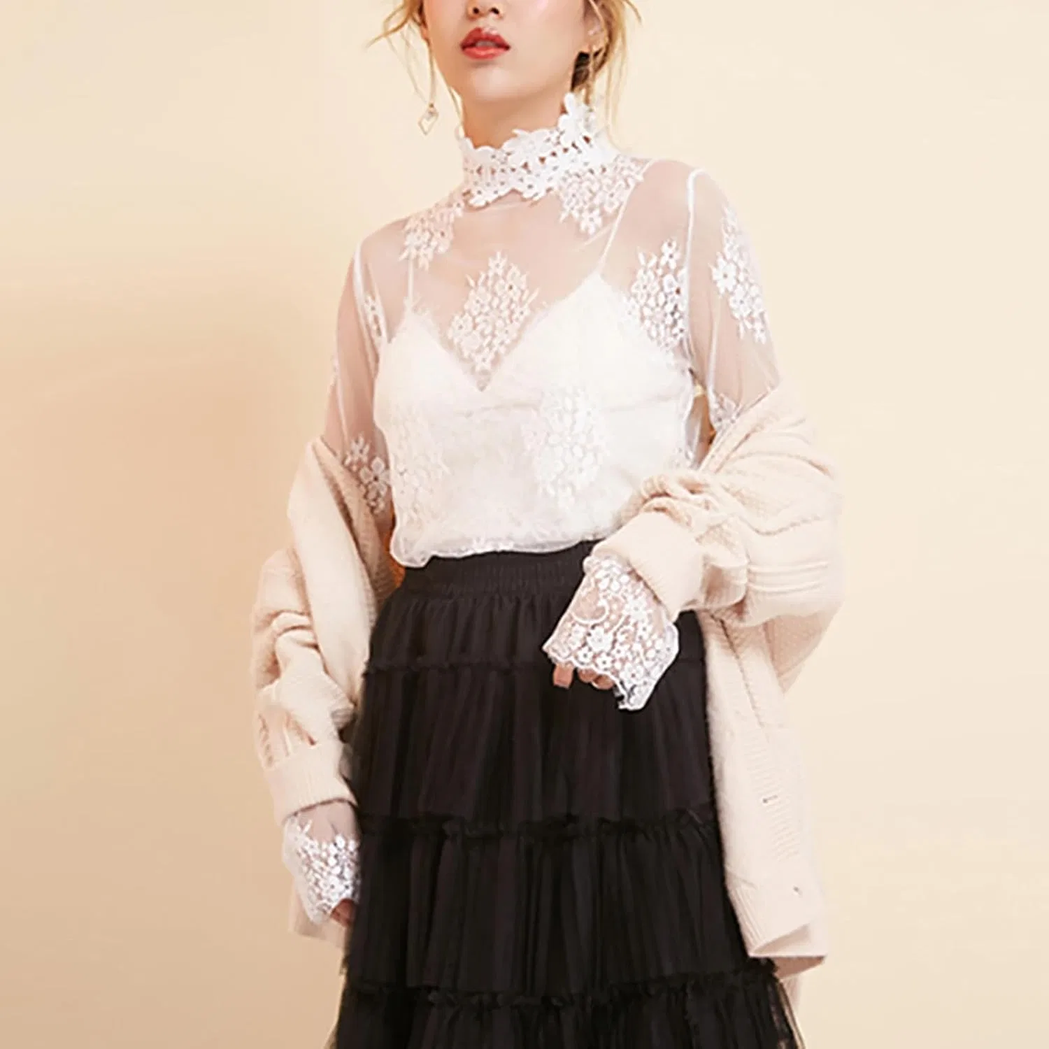 Блуза с кружевом, полупрозрачная из коллекции Spring-Summer 15, белый — фото 2