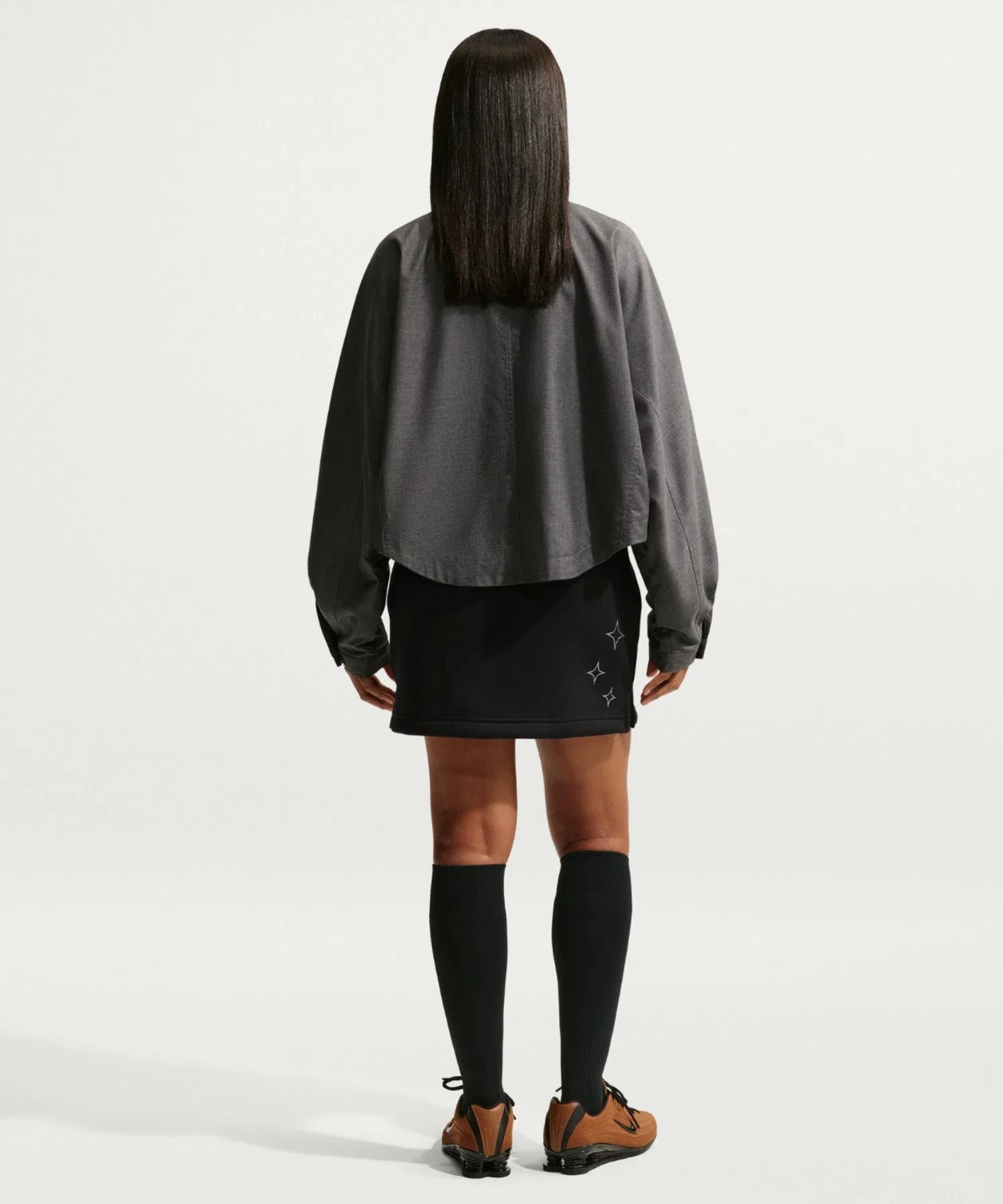Женская мини-юбка NIKE Phoenix Fleece с высокой талией чёрная — фото 4