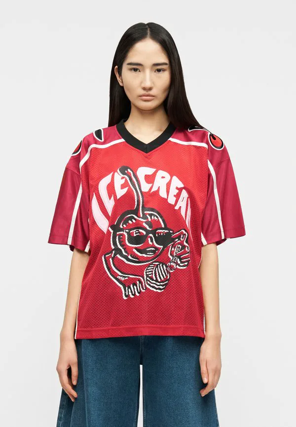 

Футболка с принтом вишни и футбольным рисунком Icecream, Red, Красный, Футболка с принтом вишни и футбольным рисунком Icecream, Red