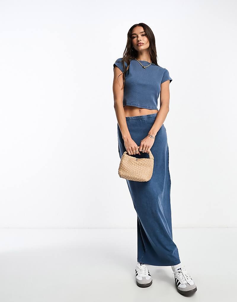 

ASOS DESIGN – Юбка миди прямого кроя из стираного денима синего цвета