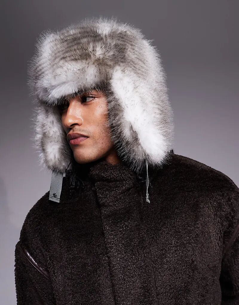 

Меховая шапка-ушанка ASOS DESIGN серого цвета