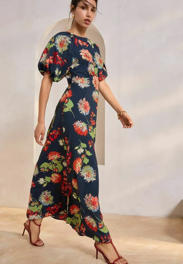 Длинное платье с принтом и пышными рукавами, облегающего силуэта. Next, Navy Blue Floral — фото 2