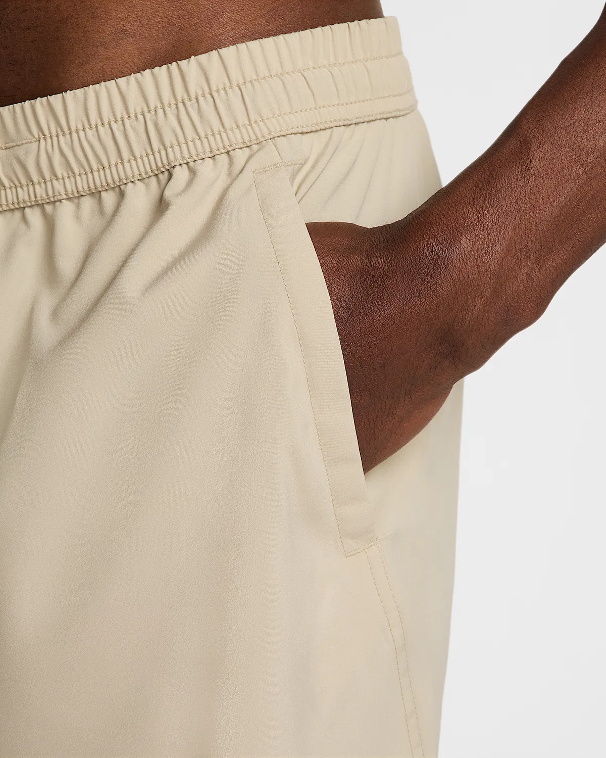 Мужские шорты Nike Form Dri-FIT 5" Unlined Versatile, Desert Khaki/Black — фото 4