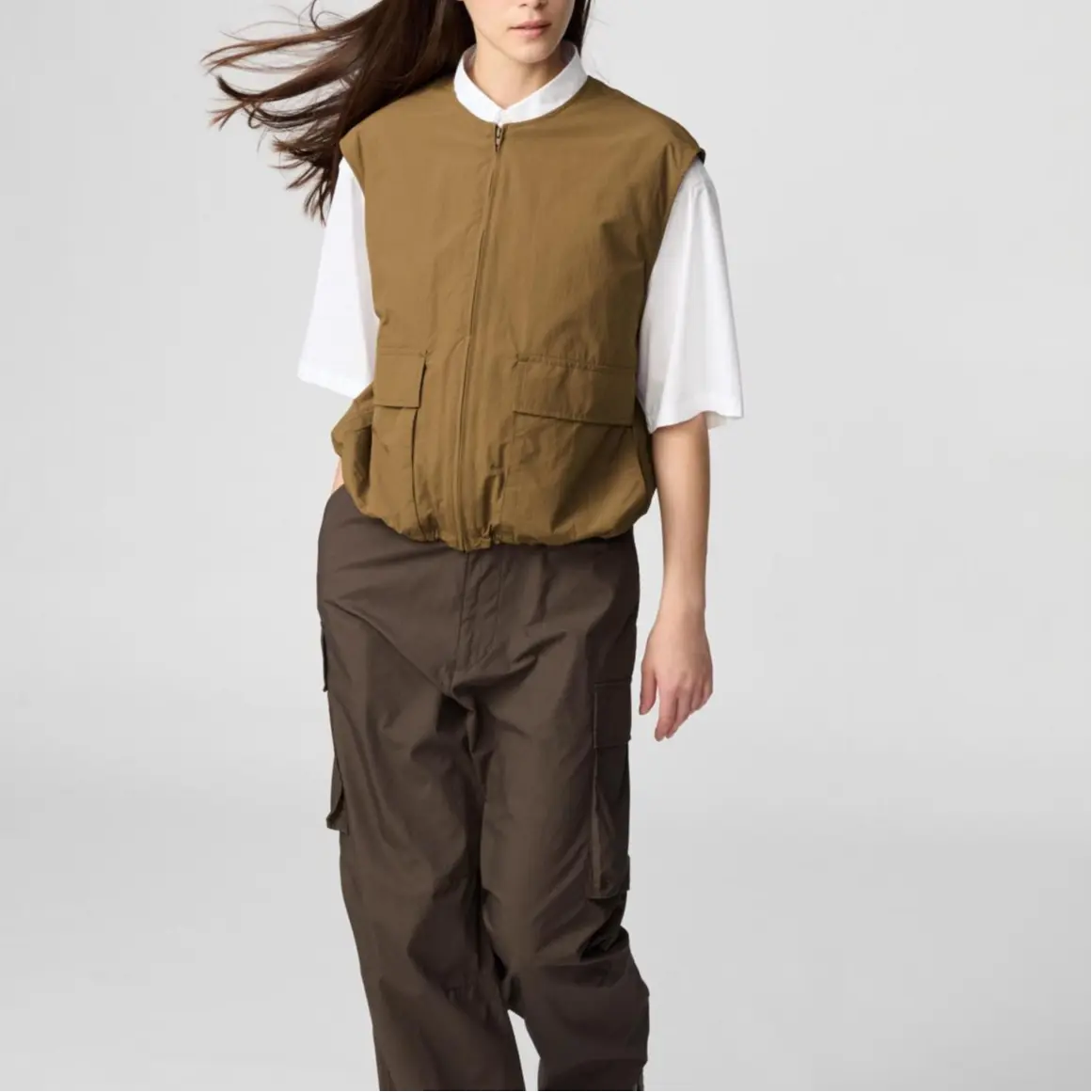 Топ Clare Waight Keller C Collection SS25 женский Coffee UNIQLO, Coffee — фото 3