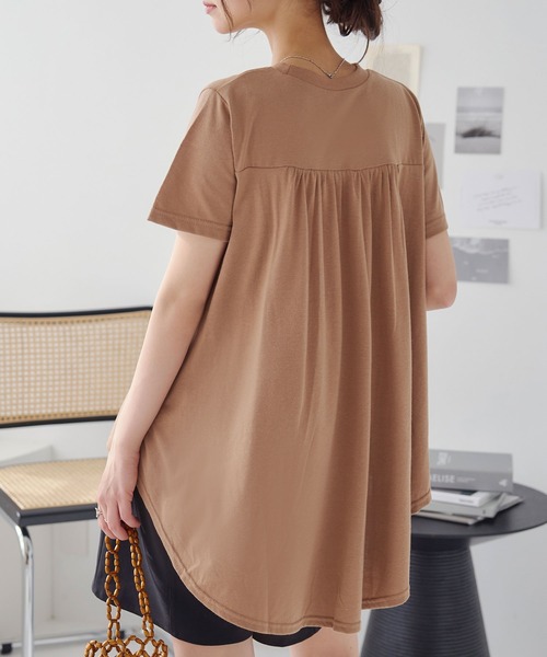 

Туника-футболка асимметричная со сборками на спине KOBE LETTUCE, коричневый