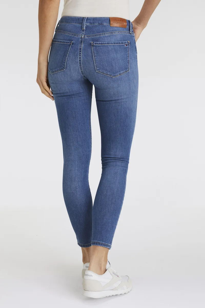 

Джинсы скинни Tommy Hilfiger "TH FLEX COMO SKINNY RW A IZZY" (TH FLEX COMO SKINNY RW), со значком с логотипом Tommy Hilfiger, цвет Izzy