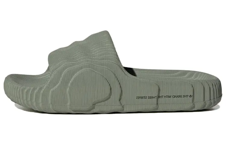 

Шлепанцы и сланцы Adidas Originals Adilette 22 Slides Silver Green Women's