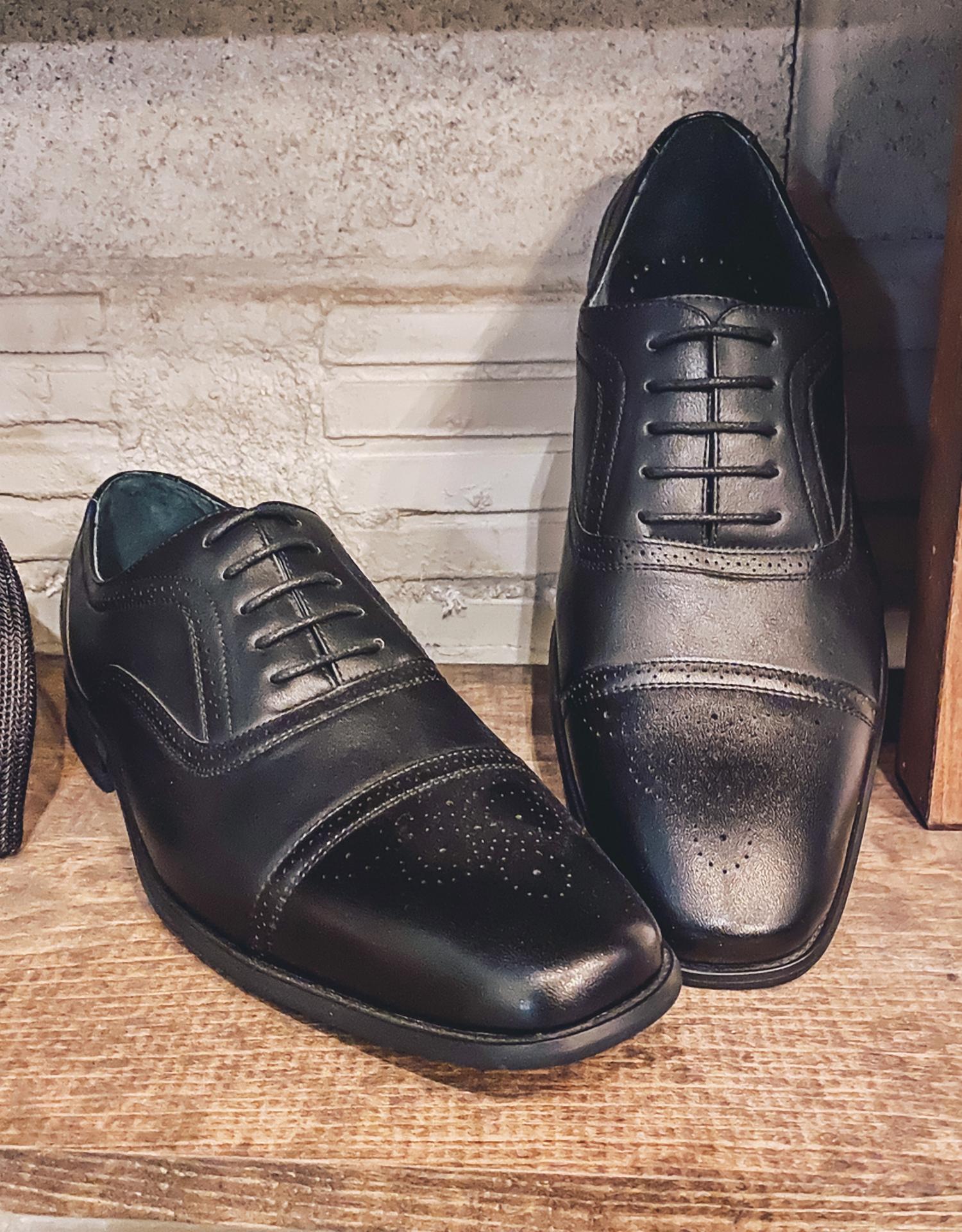 

Мужские элегантные туфли в черном цвете Shoe Click
