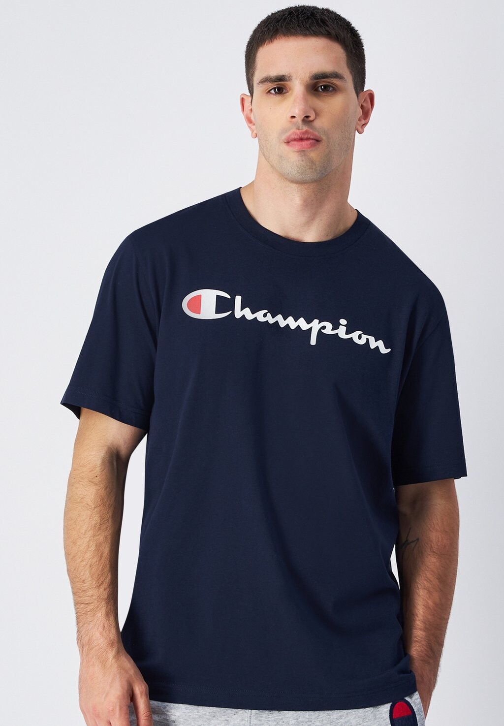 

Футболка с принтом Champion, темно-синий