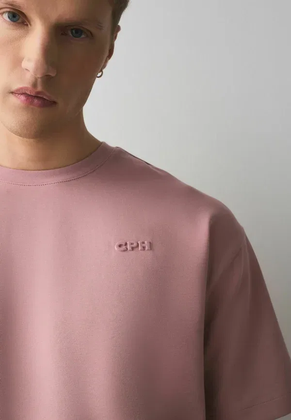 Футболка Next Relaxed fit motionflex soft heavyweight t-shirt, розовый тисненый — фото 4