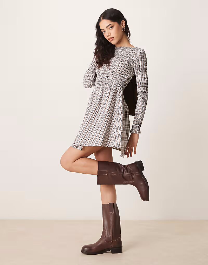 

Мини-платье ASOS DESIGN в коричневую клетку со сборками и корсетом
