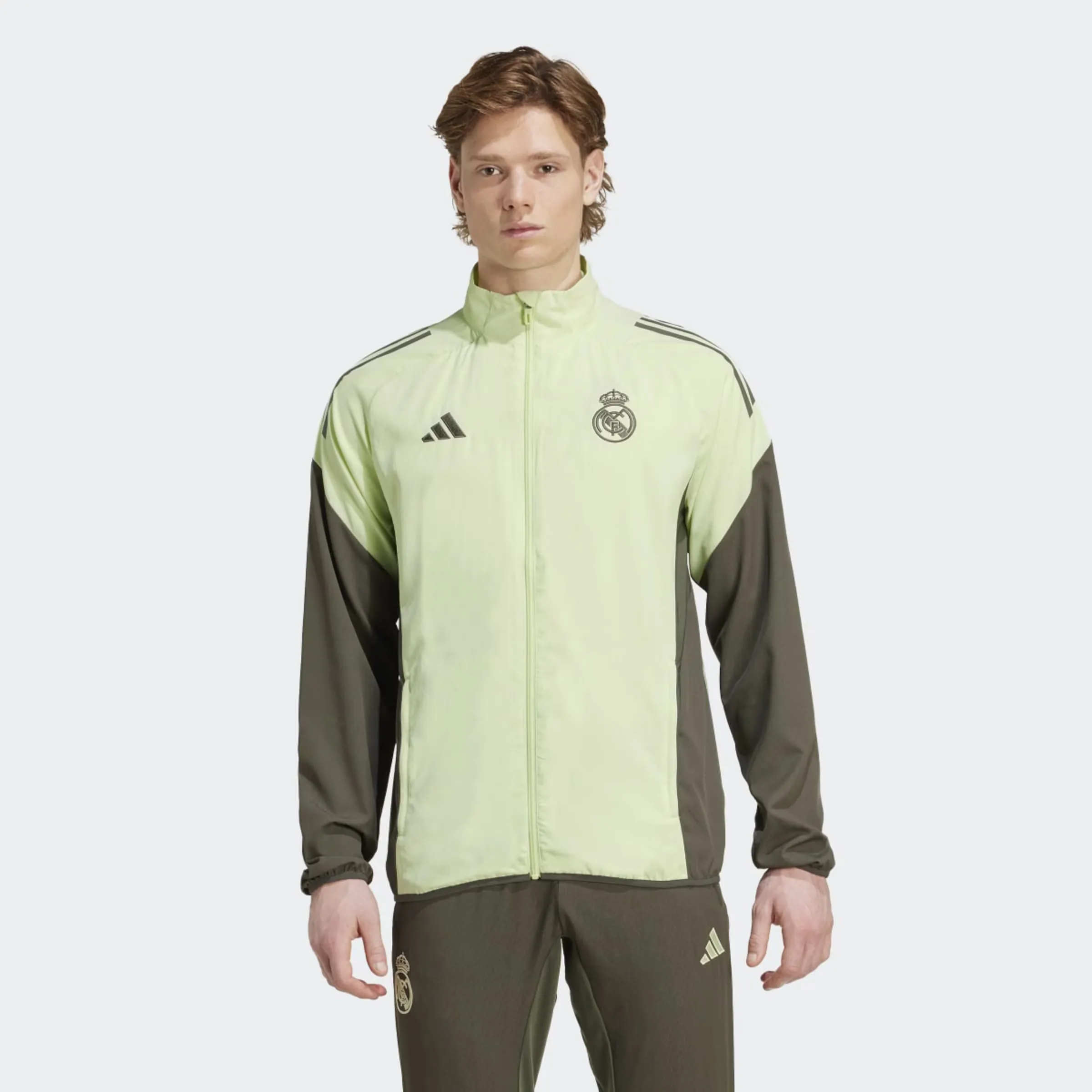 

Мужская куртка презентации Real Madrid CF 2025-2026 Tiro 25 Competition Adidas, зеленый