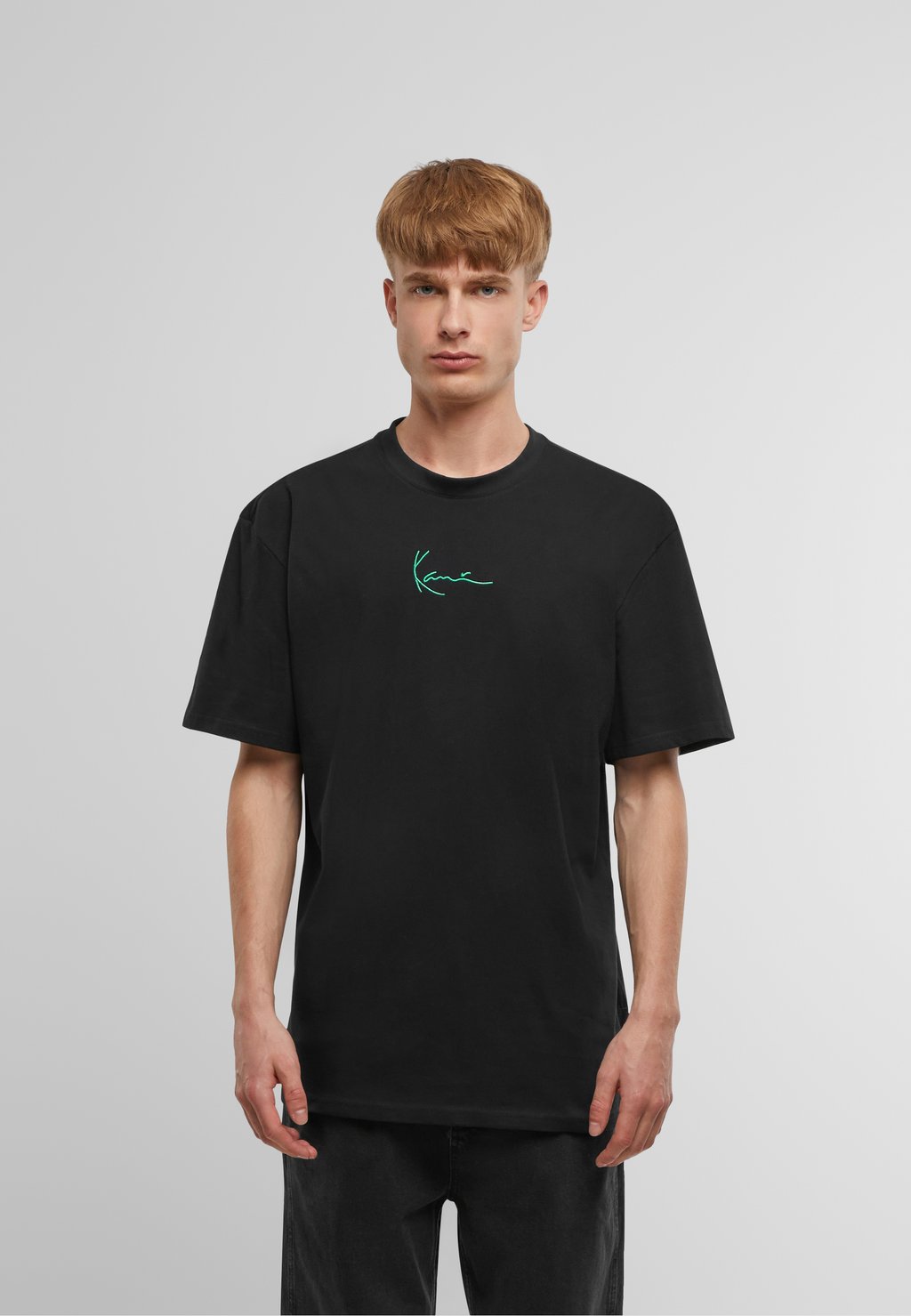 

Базовая футболка Karl Kani, черный