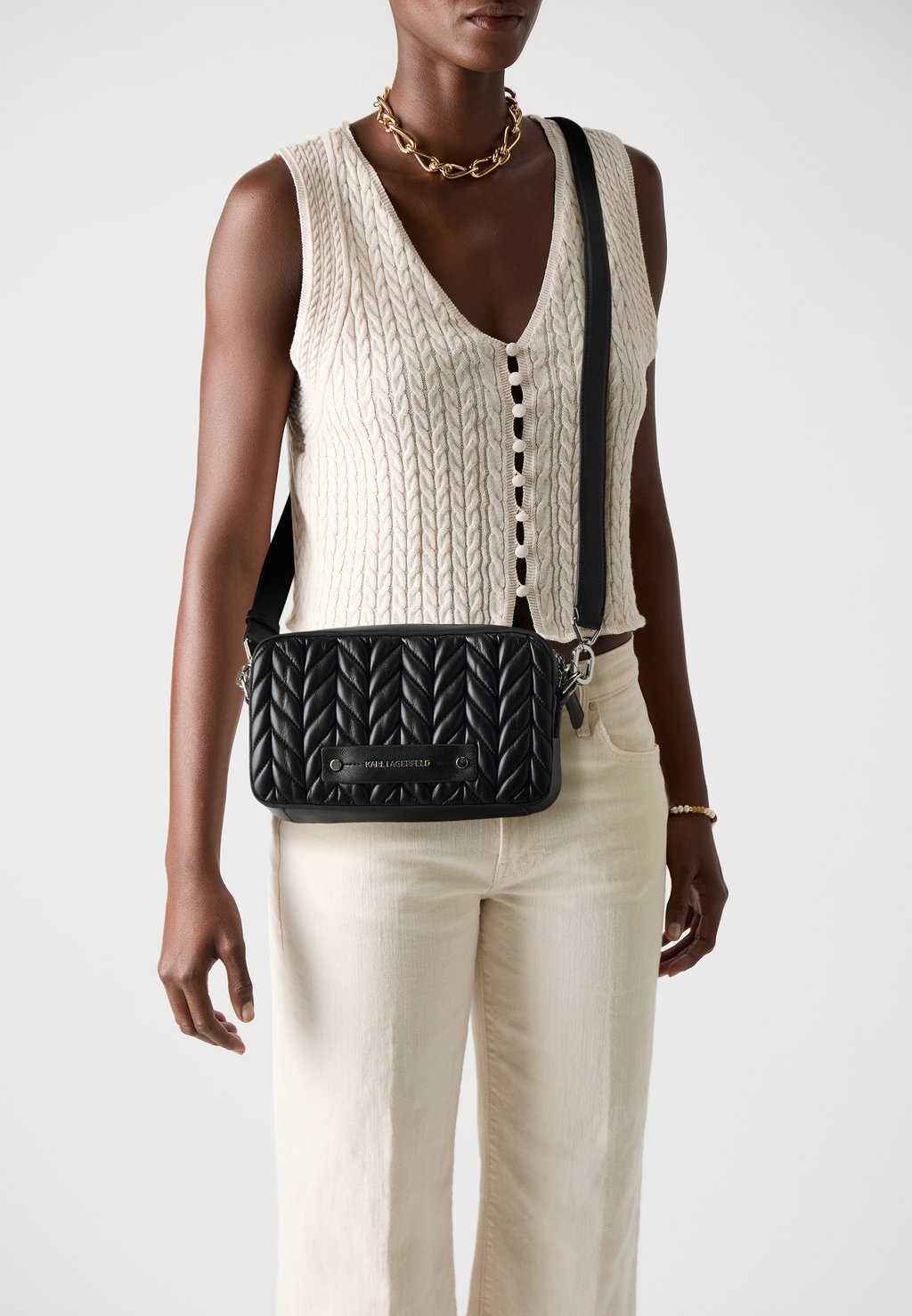 

Сумка через плечо WEAVE CAMERA BAG - Across body bag KARL LAGERFELD, черный