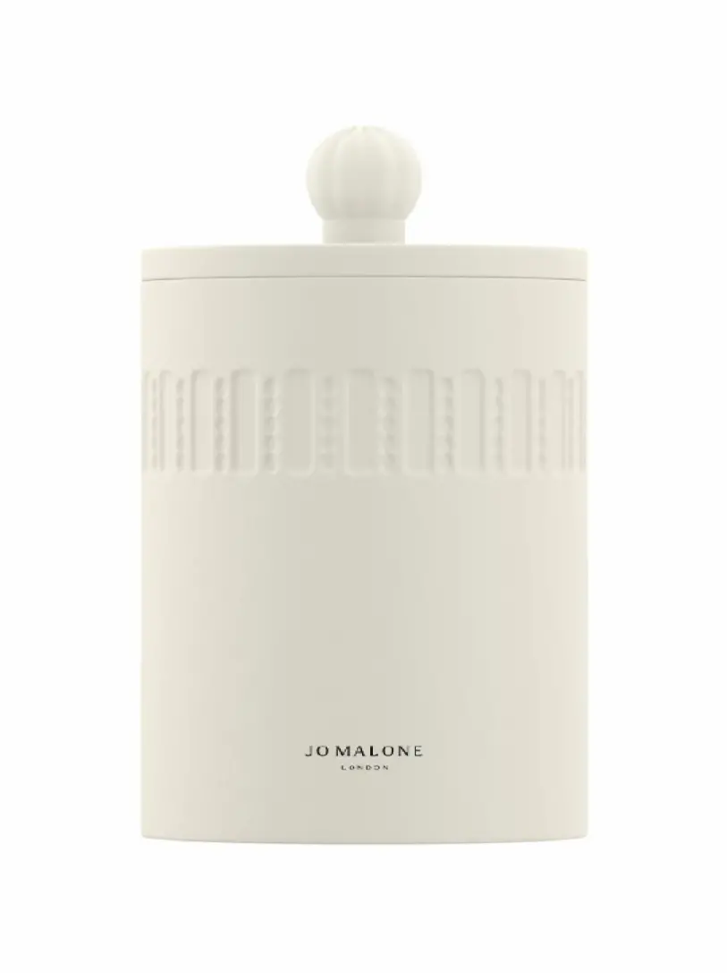 

Свеча ароматическая Green Tomato Vine, 300 г Jo Malone London